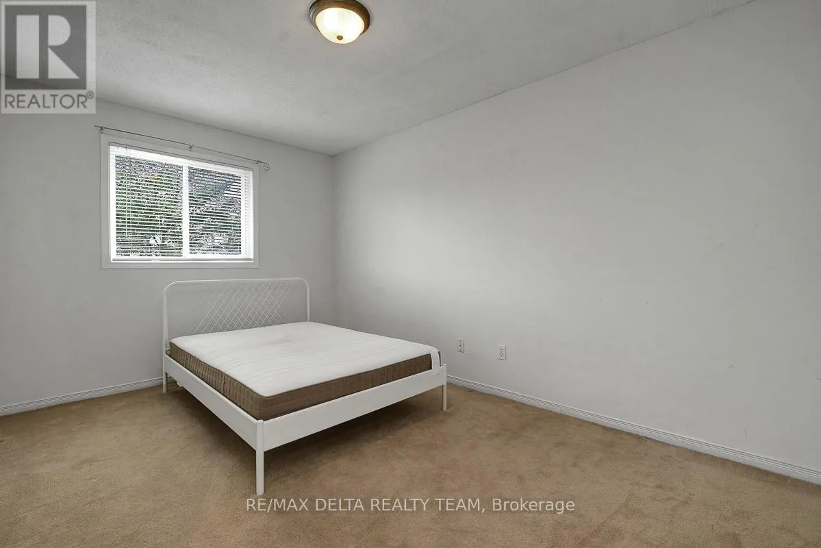 211 DUNTROON CIRCLE