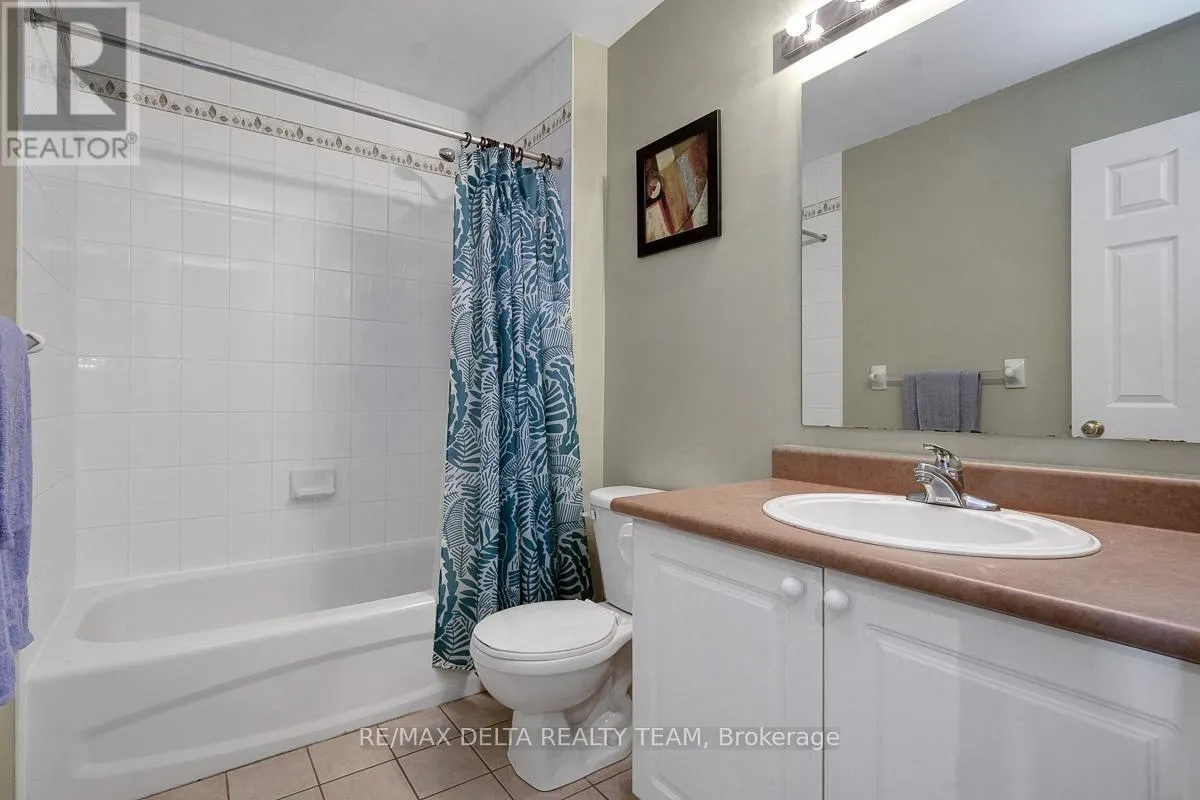 211 DUNTROON CIRCLE