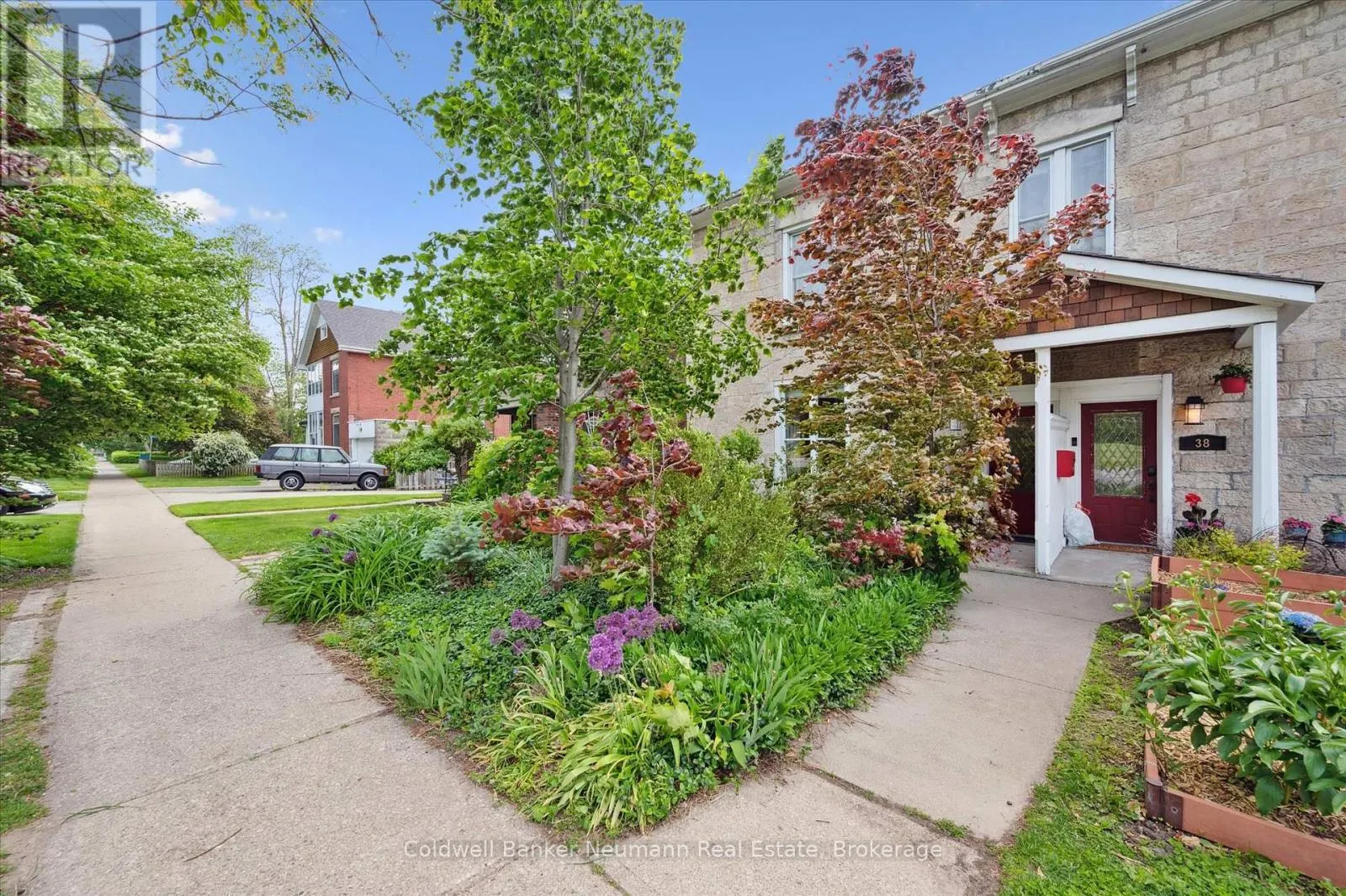 36 WATERLOO AVENUE