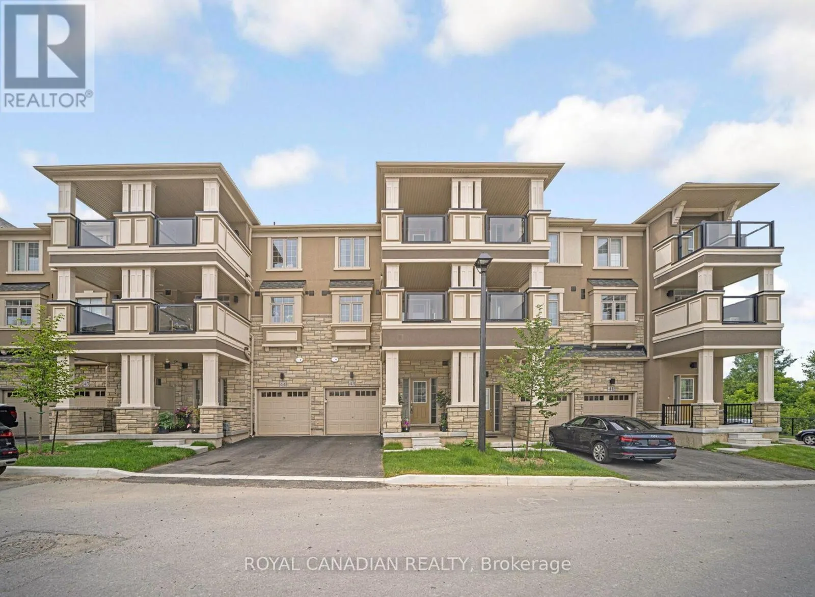 43 - 305 GARNER ROAD