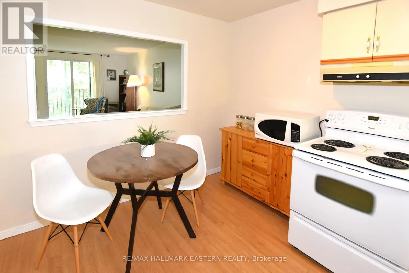 208 - 1111 WATER STREET, #208