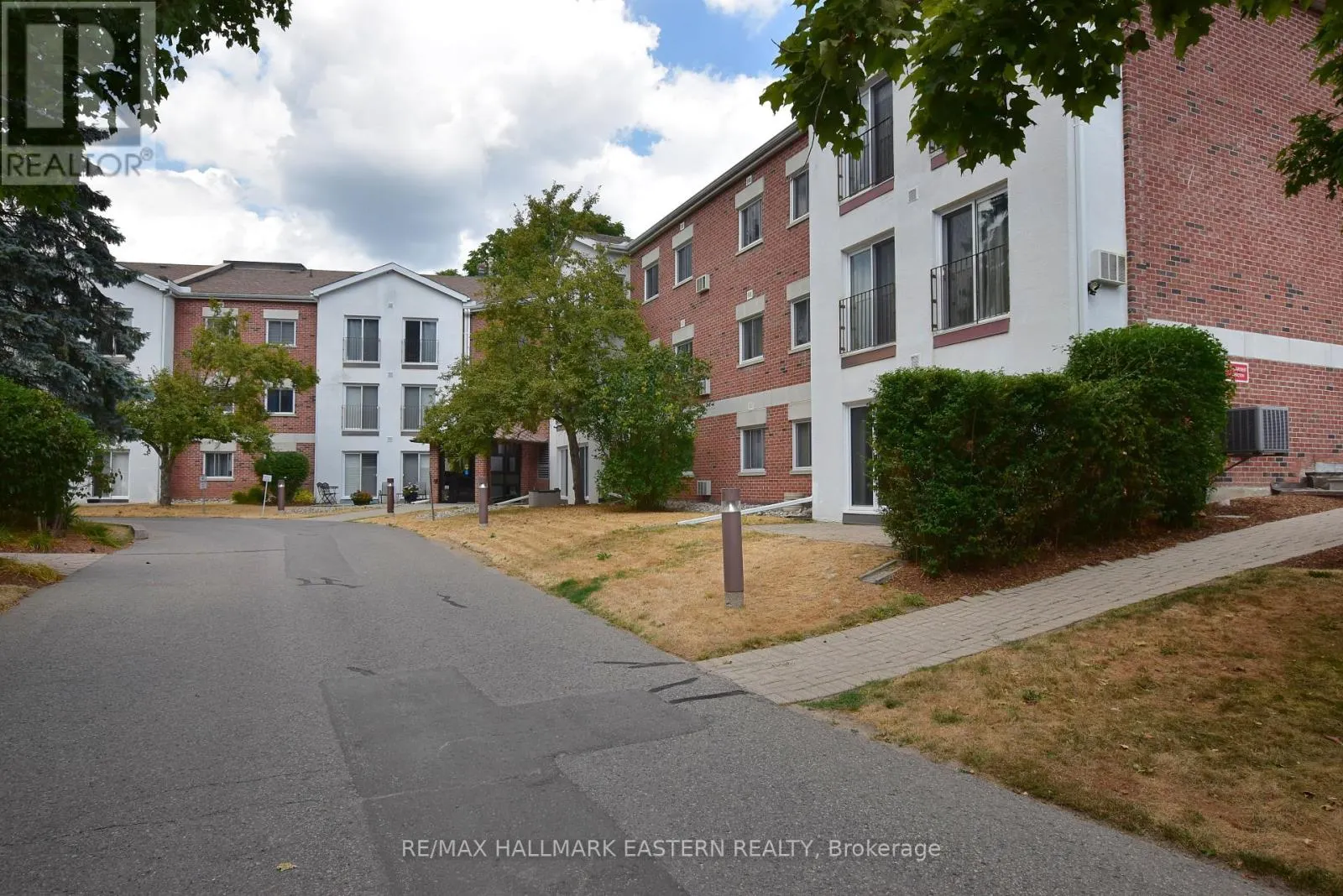 208 - 1111 WATER STREET, #208
