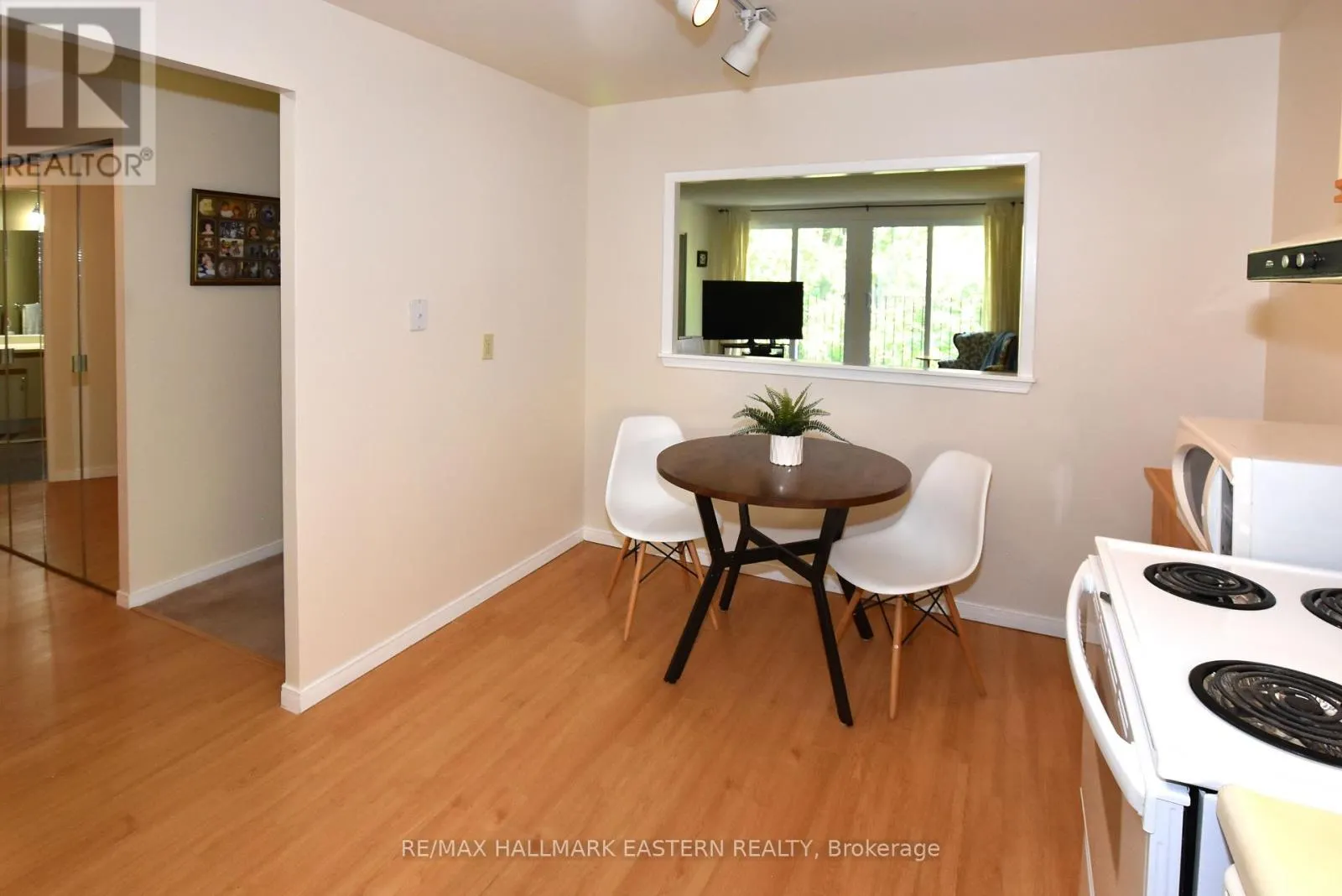 208 - 1111 WATER STREET, #208