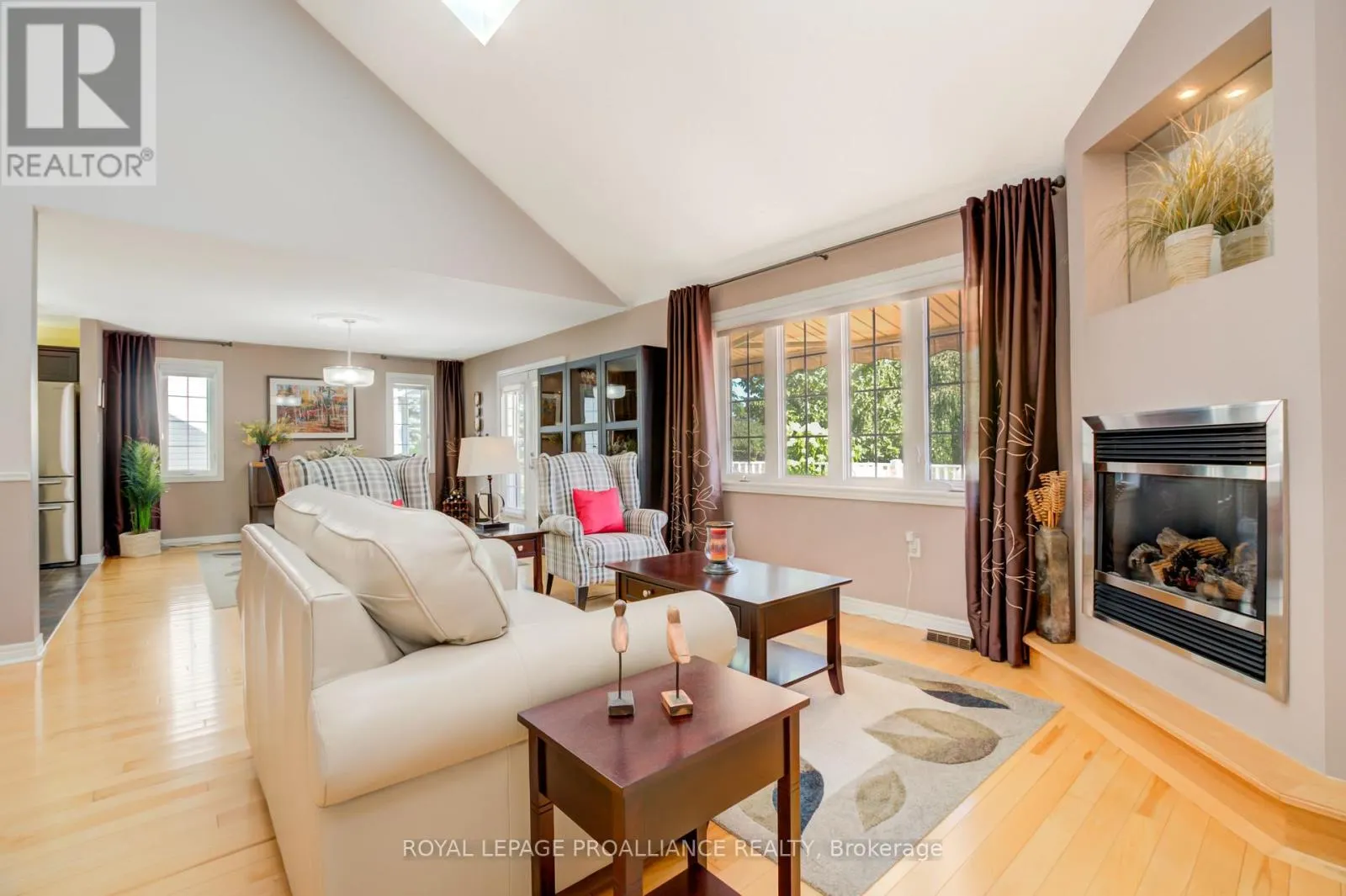 27 SANDPIPER WAY