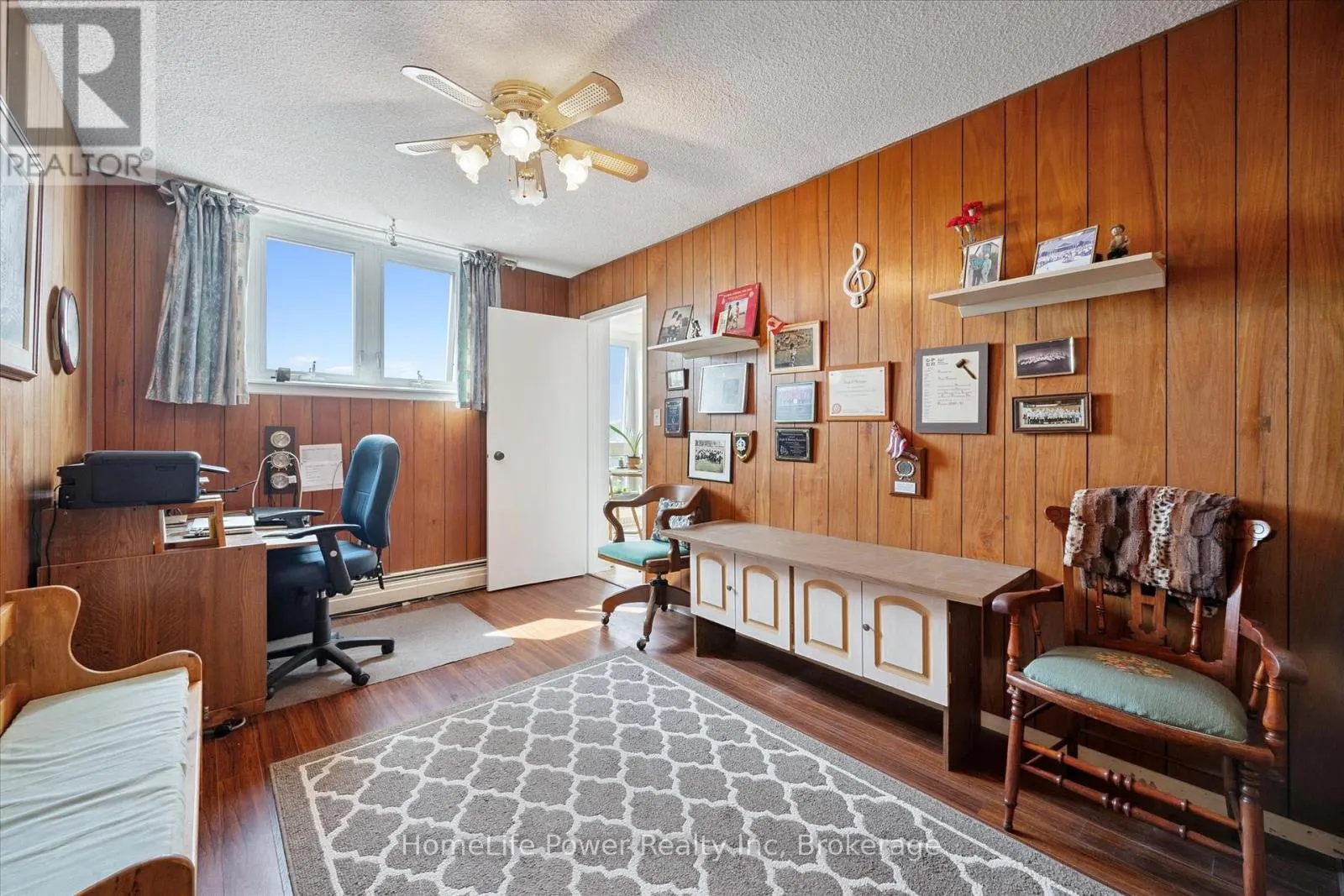 711 - 19 WOODLAWN ROAD E, #711