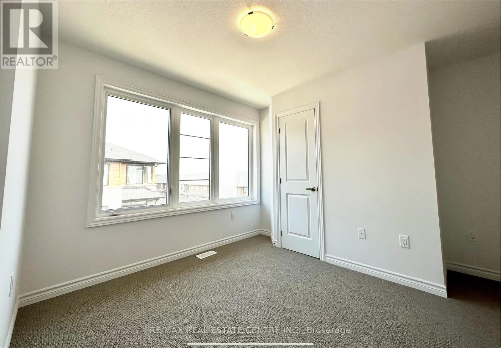 111 - 461 BLACKBURN DRIVE