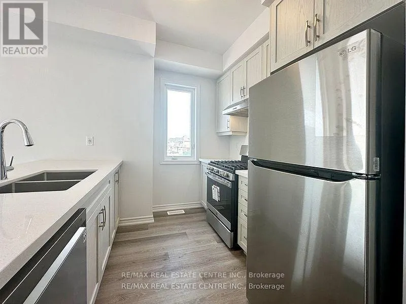 111 - 461 BLACKBURN DRIVE