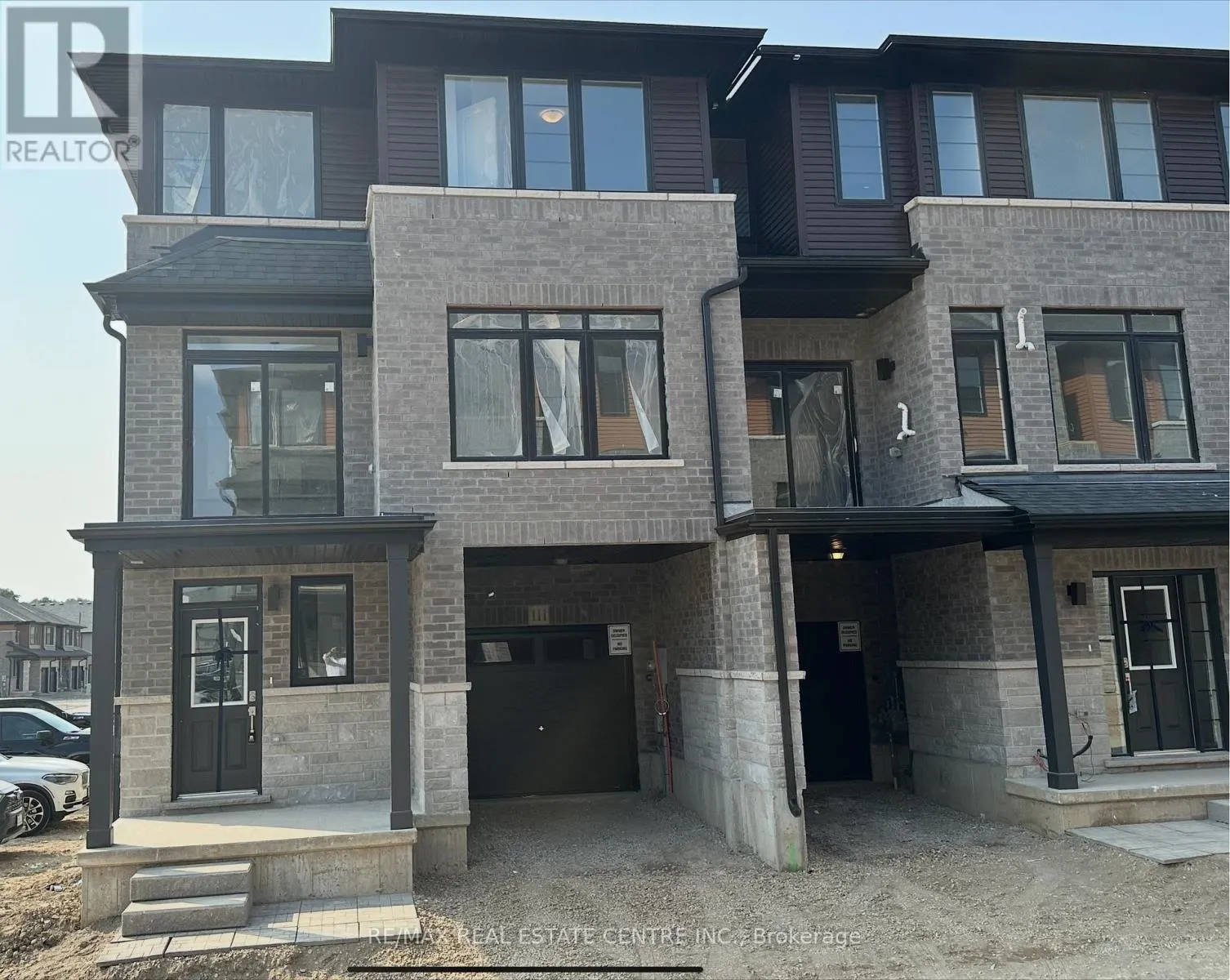 111 - 461 BLACKBURN DRIVE
