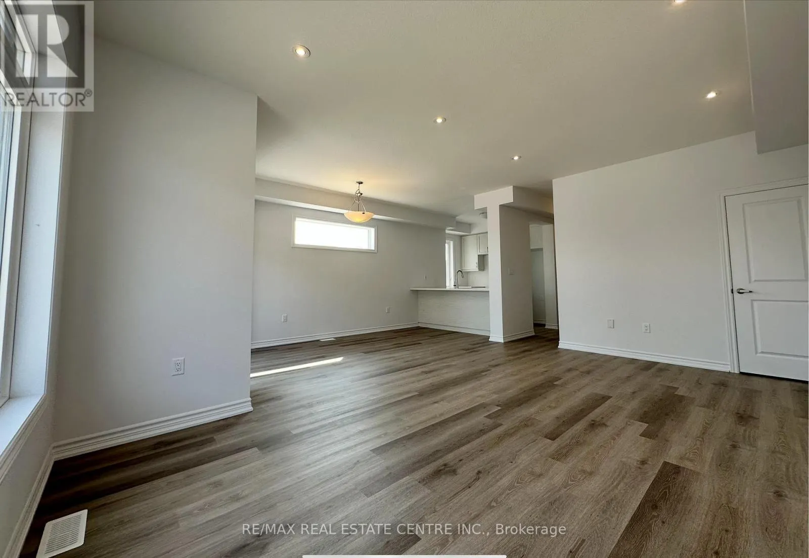 111 - 461 BLACKBURN DRIVE