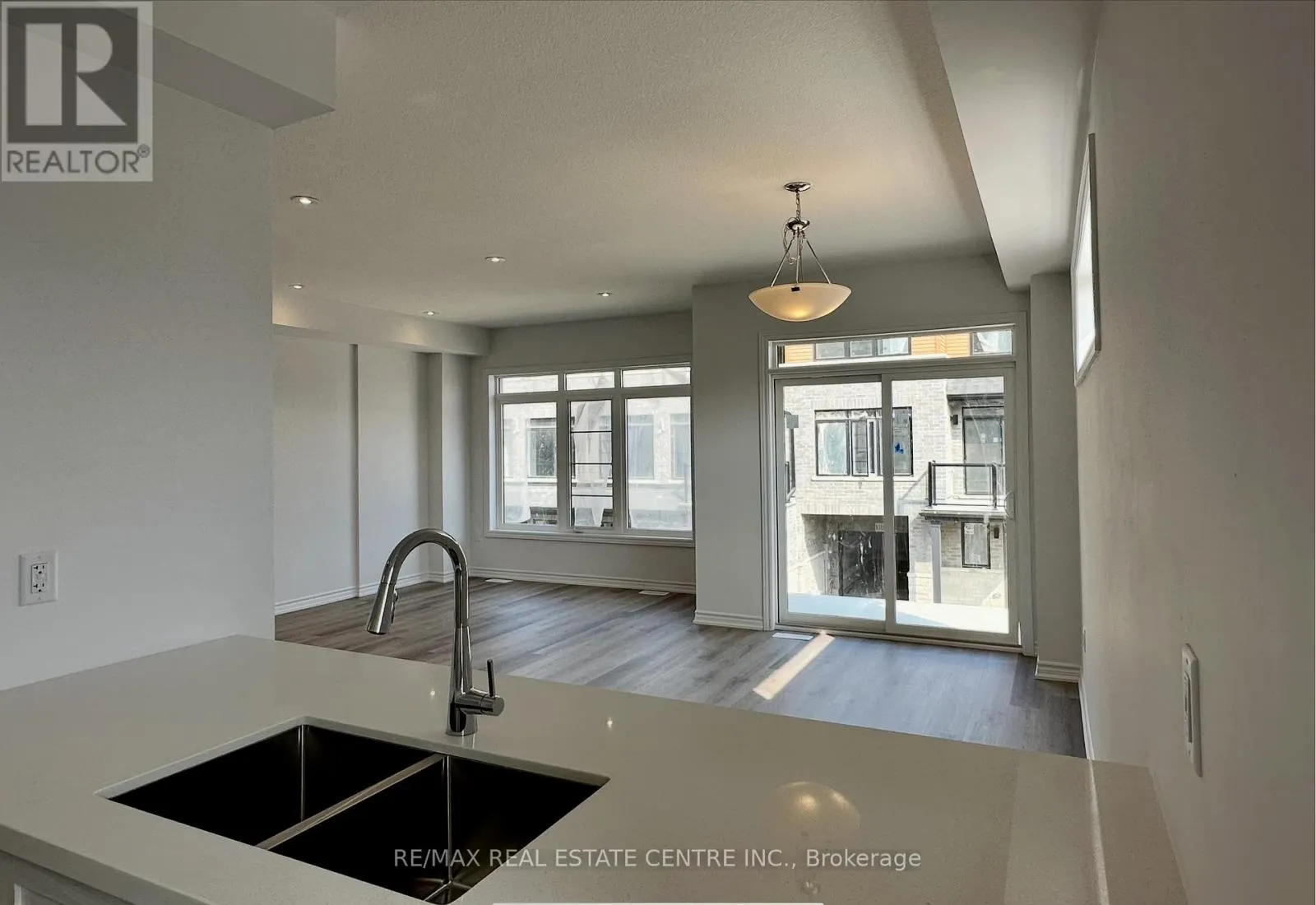 111 - 461 BLACKBURN DRIVE