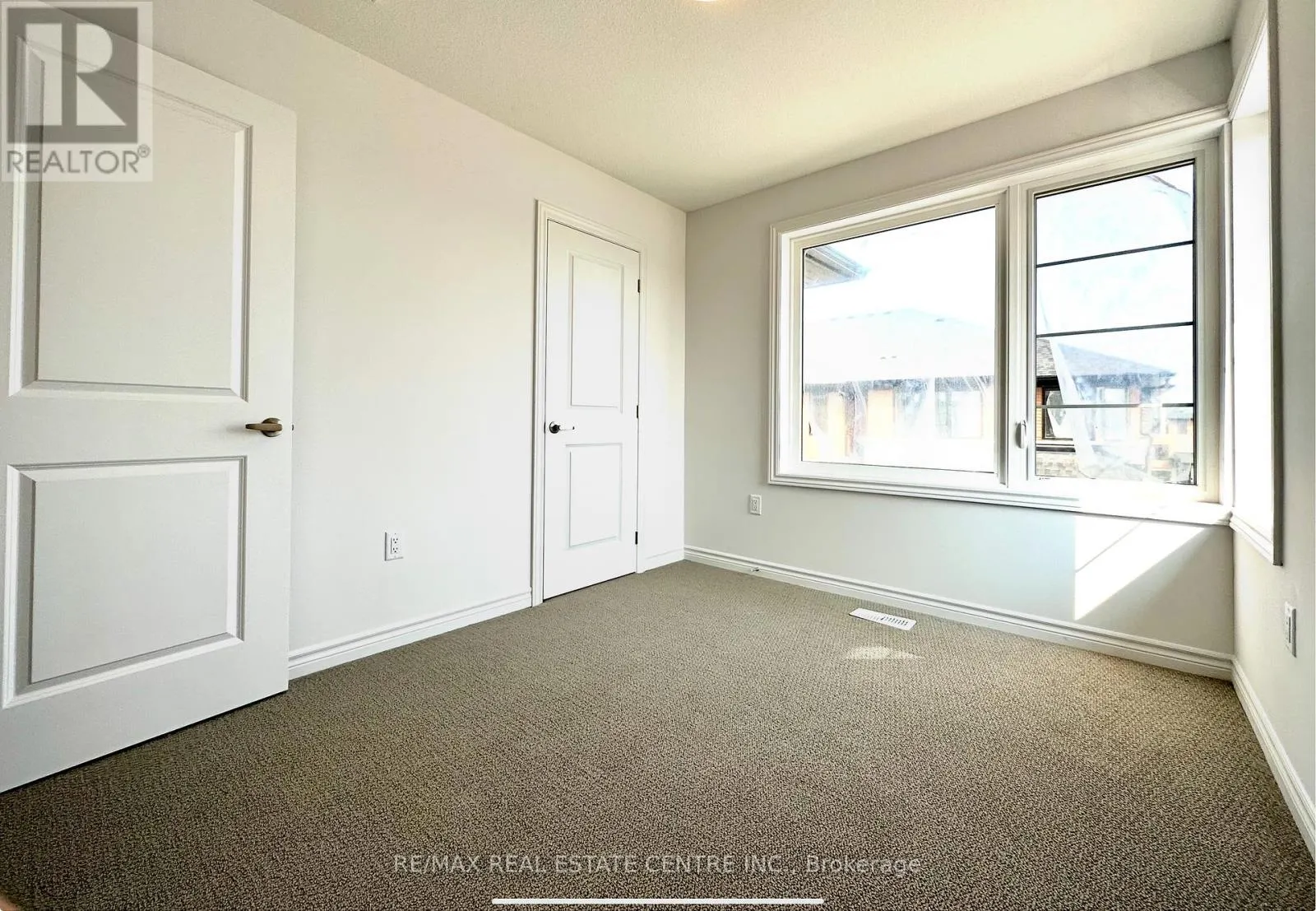 111 - 461 BLACKBURN DRIVE