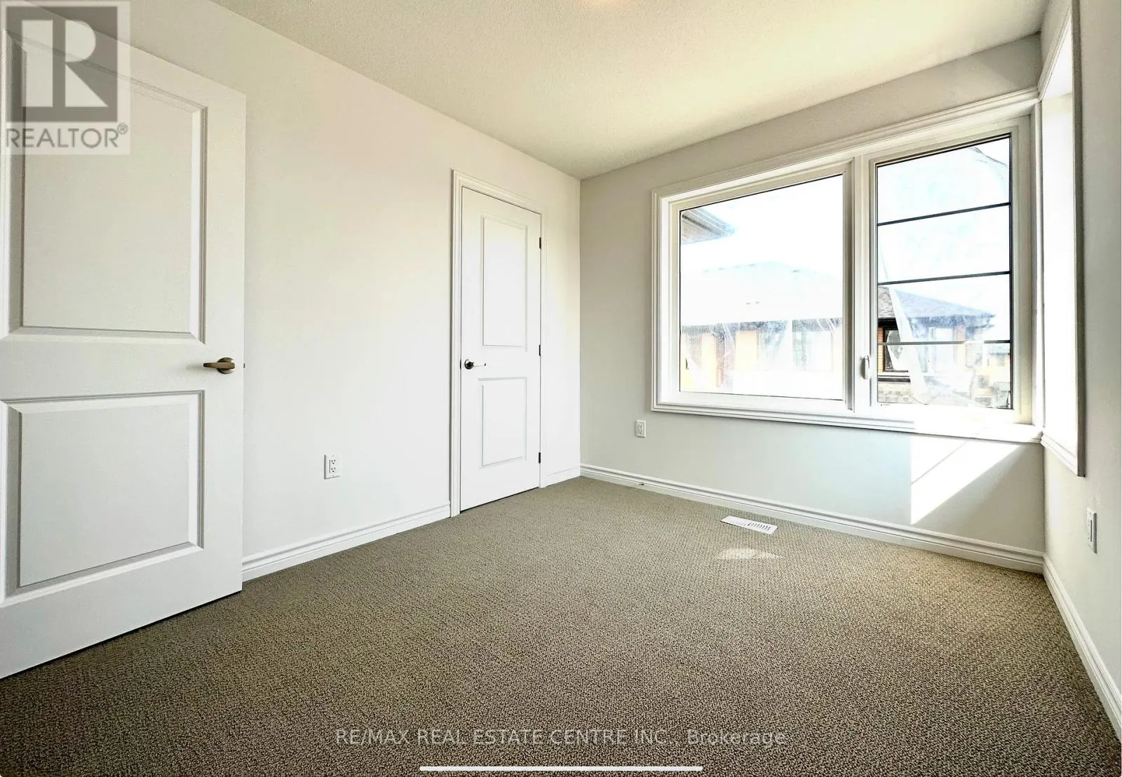 111 - 461 BLACKBURN DRIVE