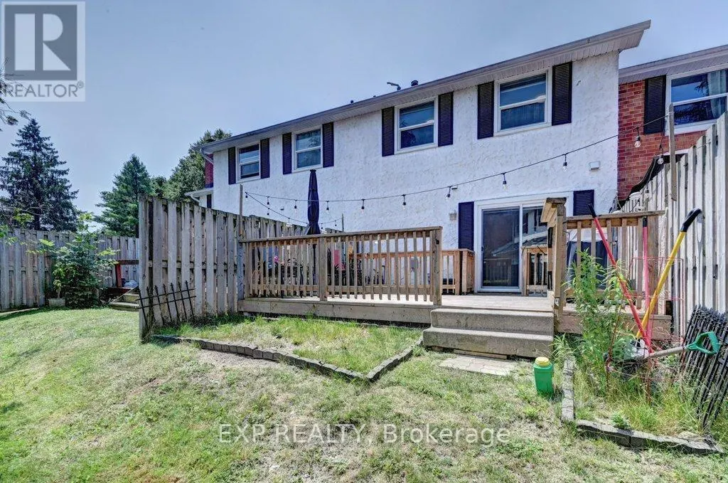 3 - 407 KEATS WAY