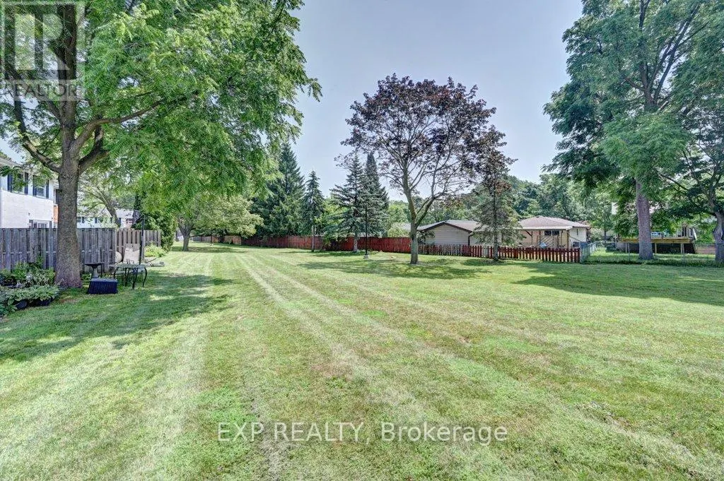 3 - 407 KEATS WAY