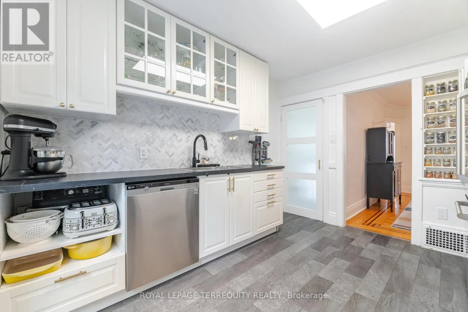 261 HOMEWOOD AVENUE