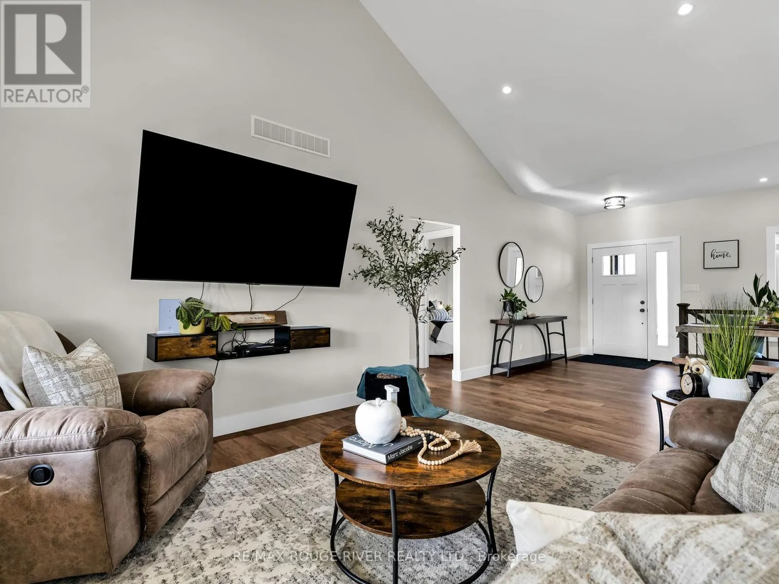 298 TOBACCO ROAD