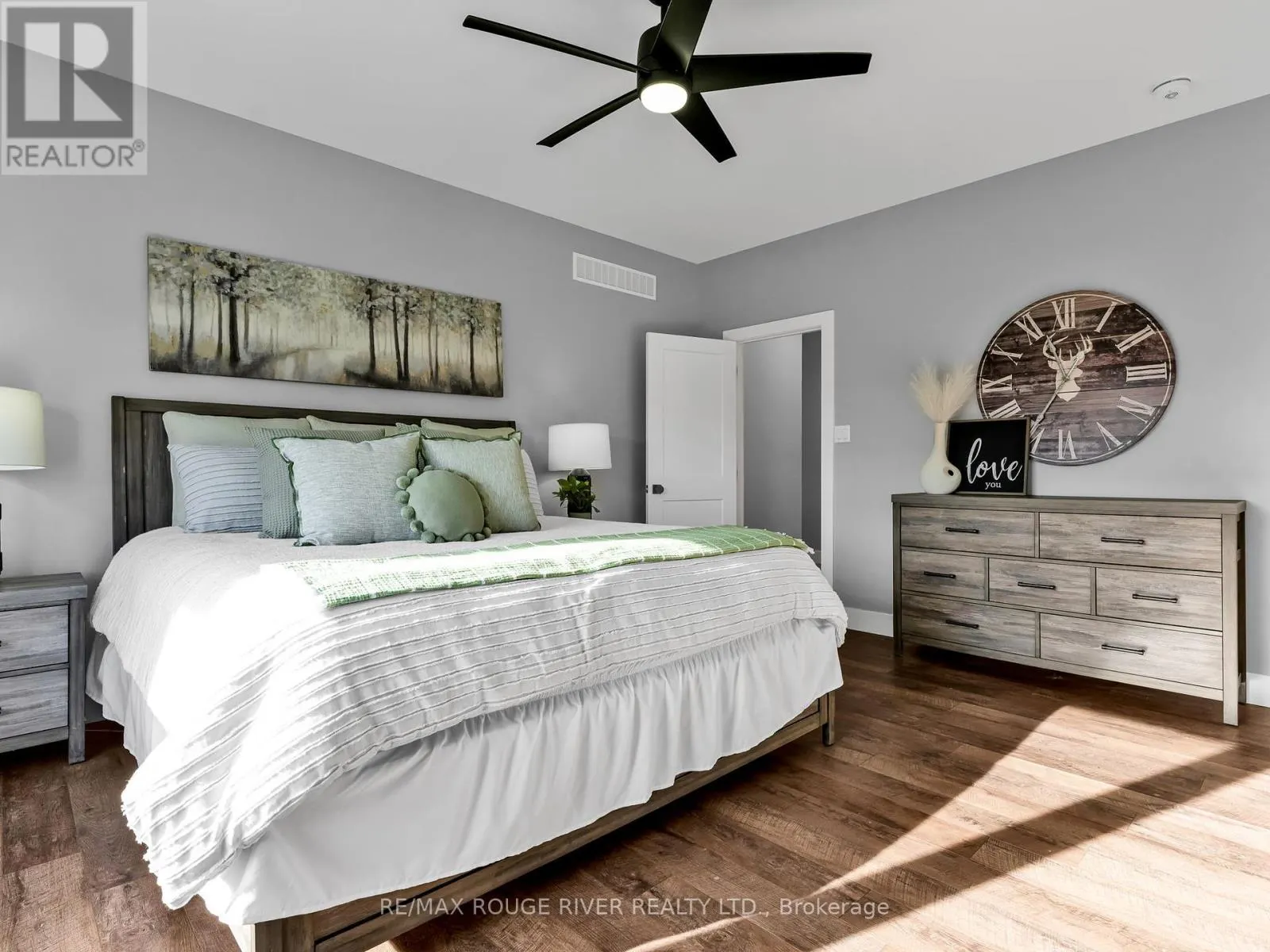 298 TOBACCO ROAD
