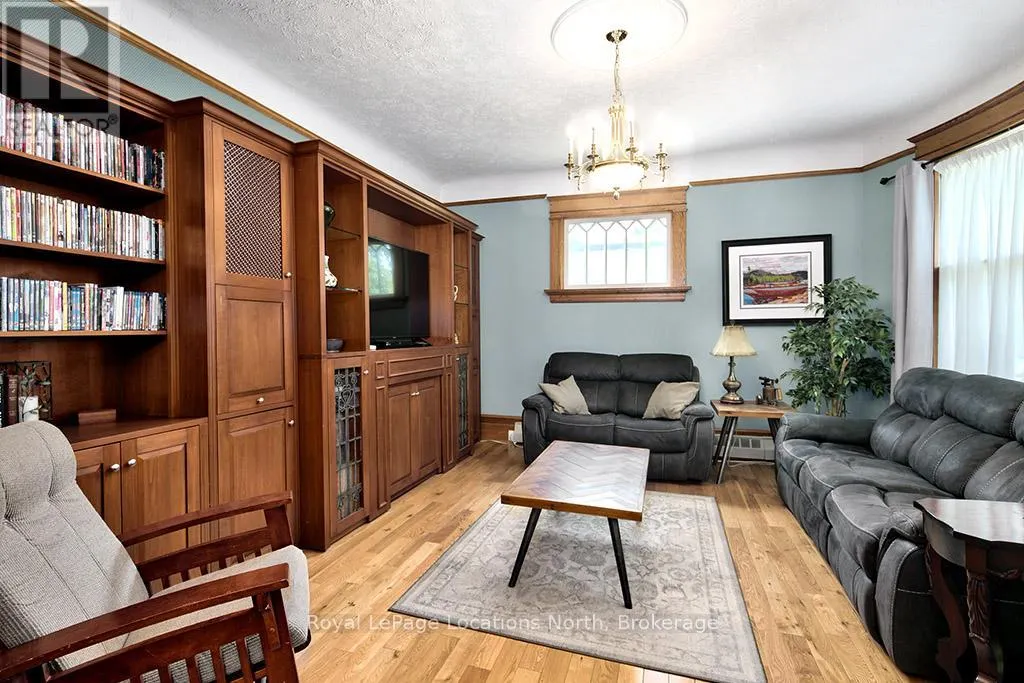 103 MARK STREET W
