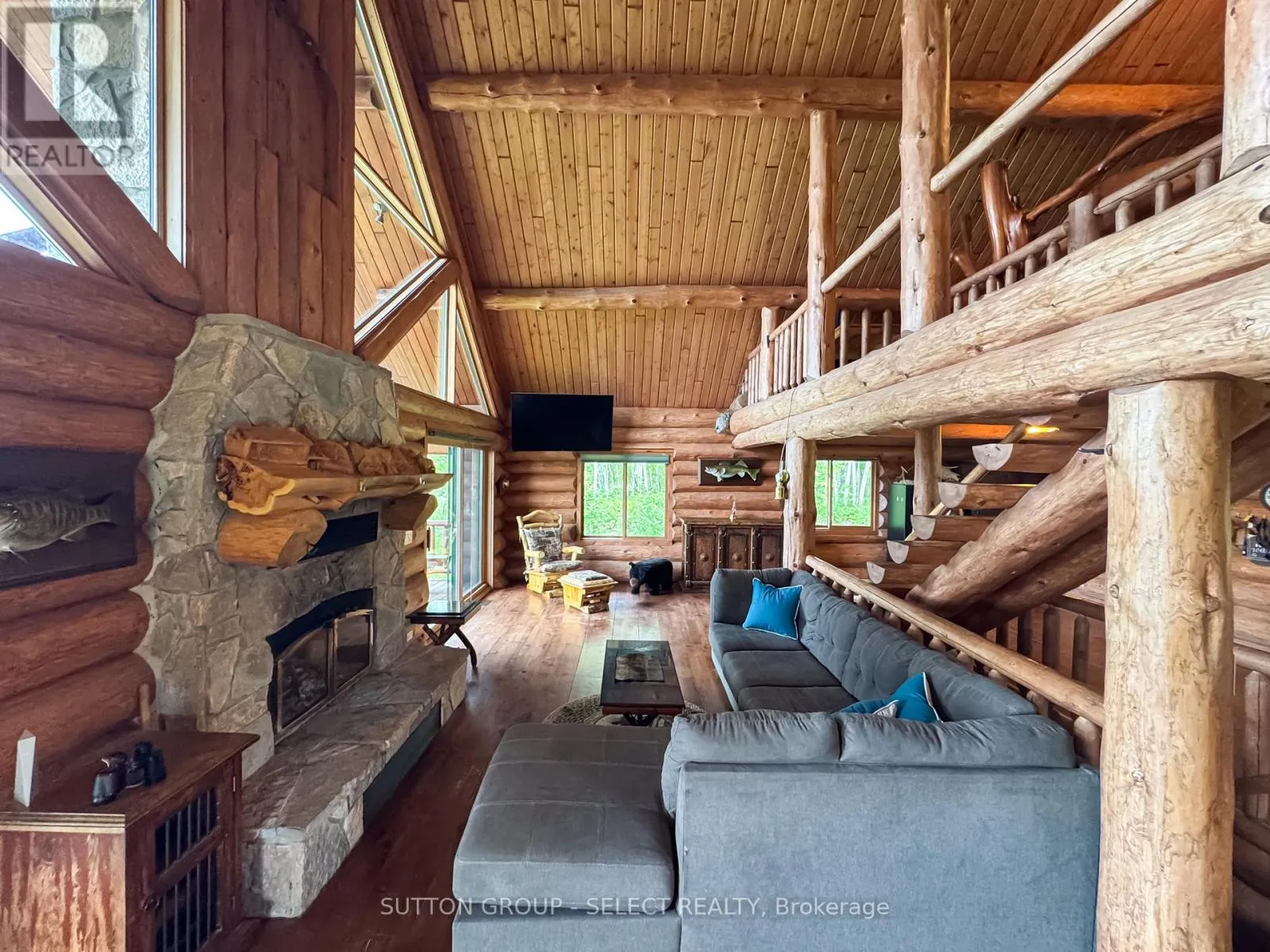 21 PETER DRIVE