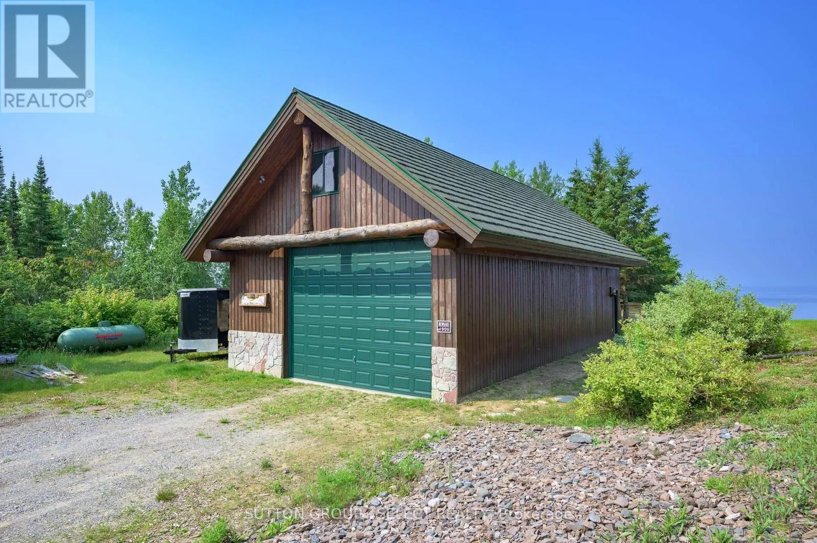 21 PETER DRIVE