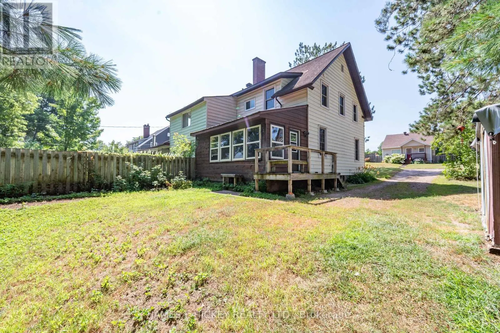19 ALDER CRESCENT