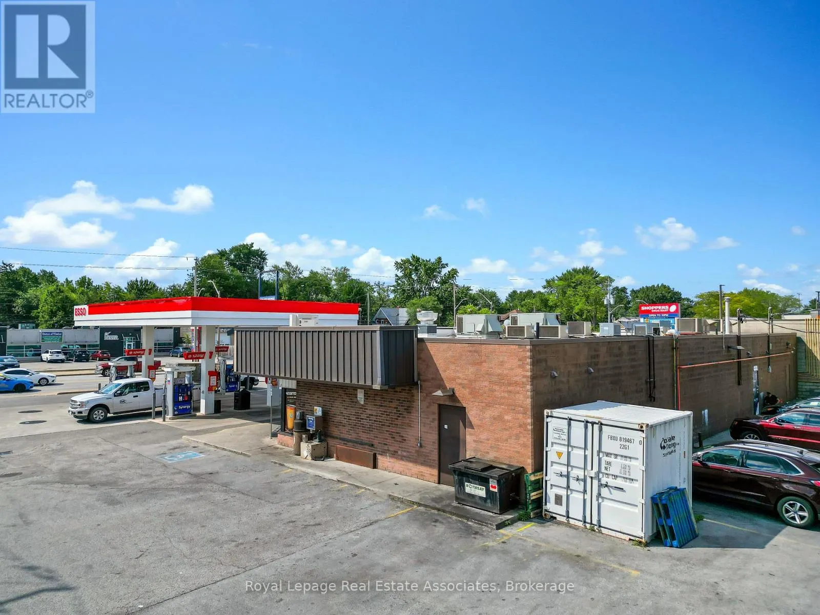 5124 TECUMSEH ROAD E