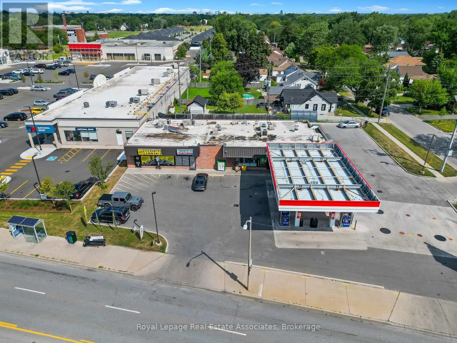 5124 TECUMSEH ROAD E