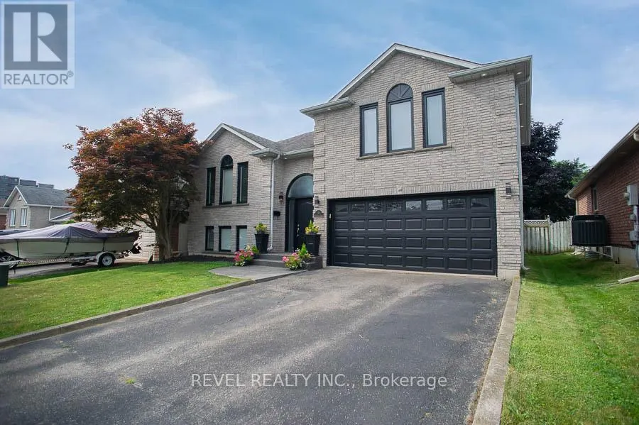 11 MAPLECREST LANE