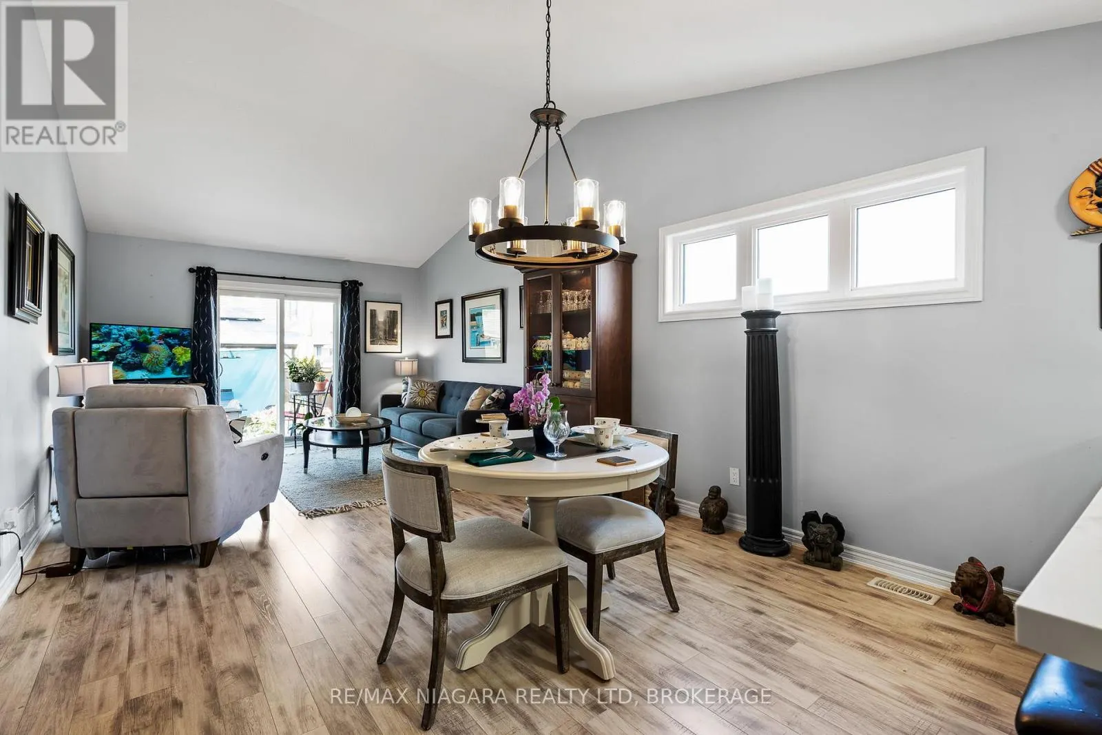 149 ROSELAWN CRESCENT