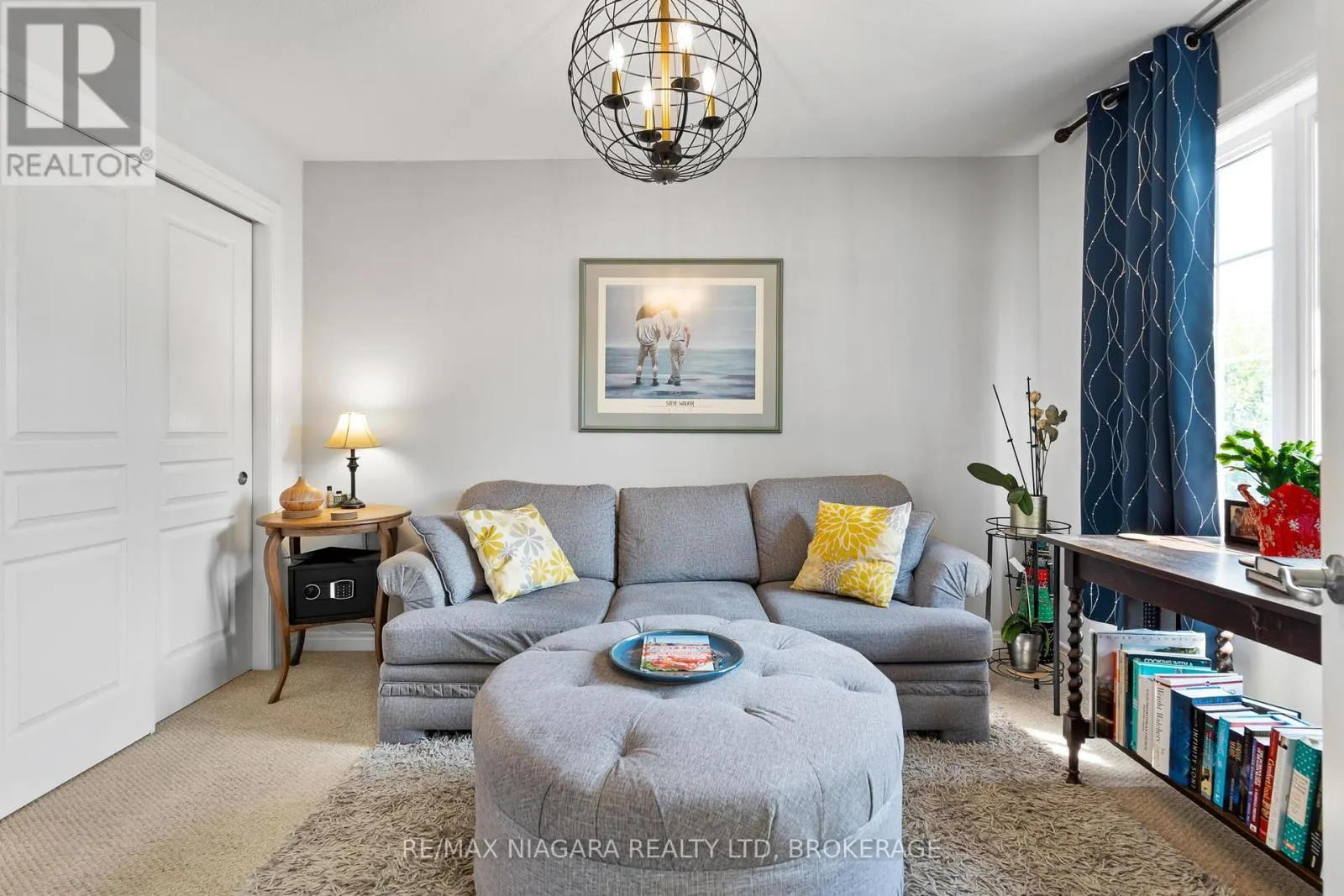149 ROSELAWN CRESCENT