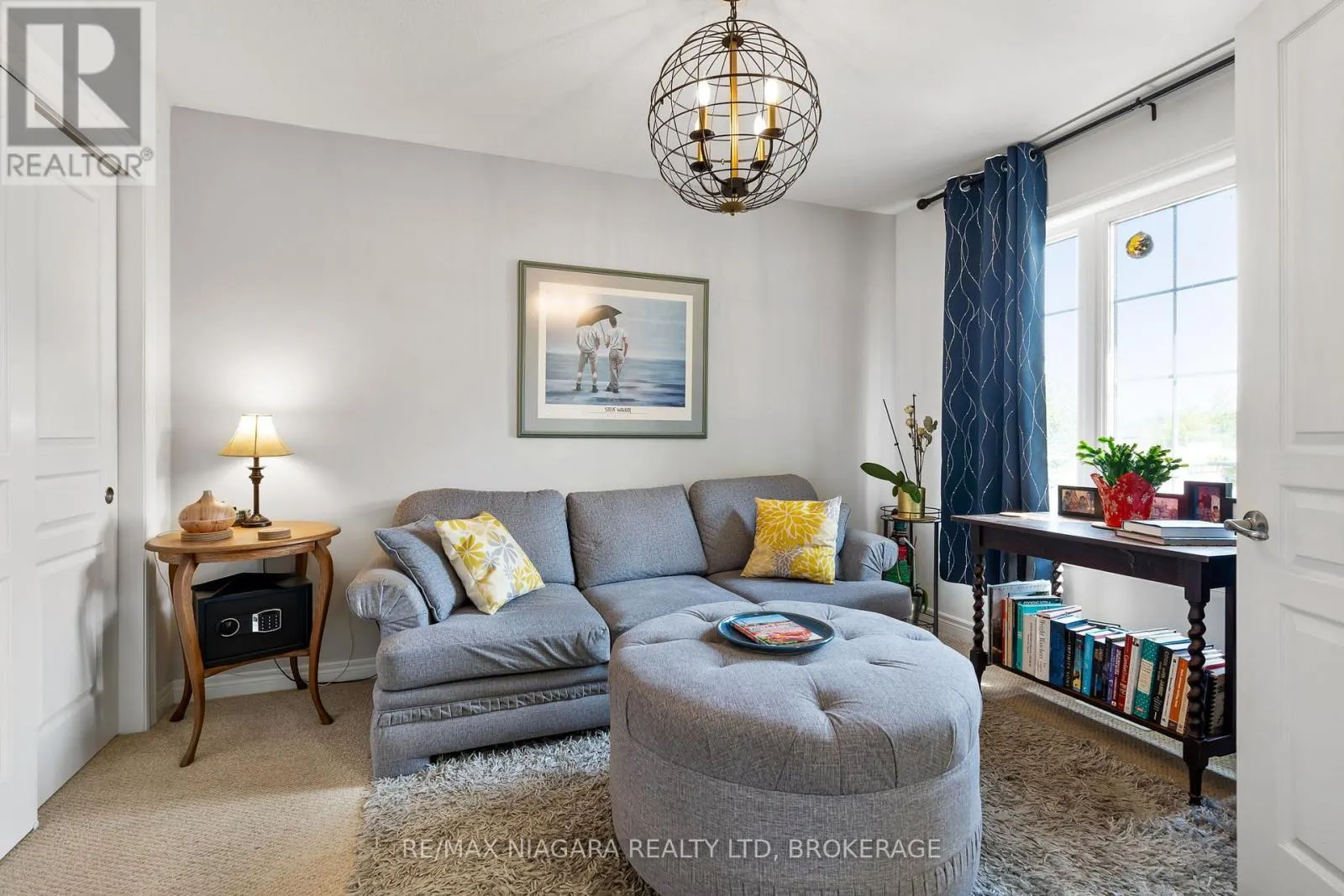 149 ROSELAWN CRESCENT
