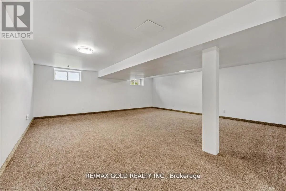 8163 HARVEST CRESCENT