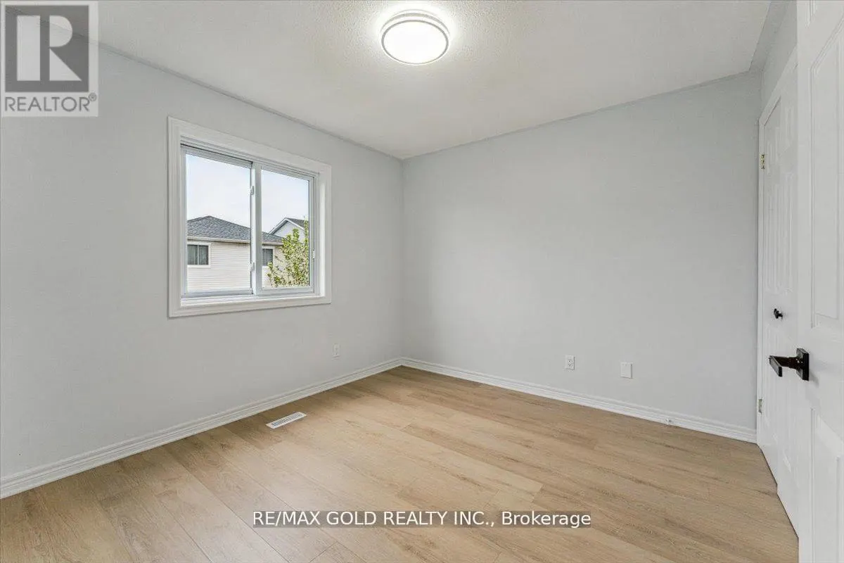 8163 HARVEST CRESCENT