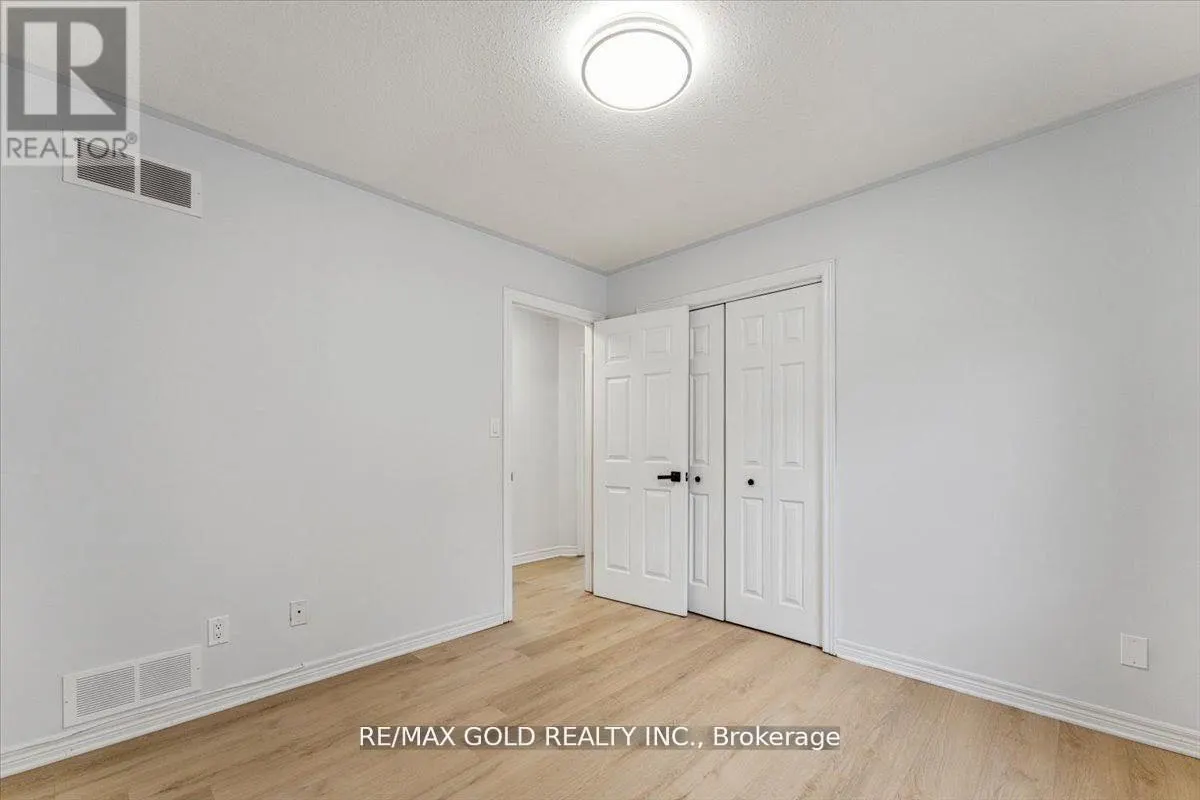 8163 HARVEST CRESCENT