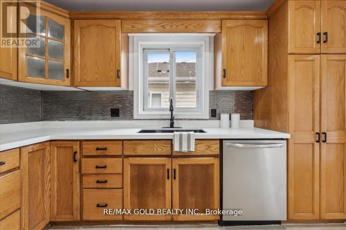 8163 HARVEST CRESCENT