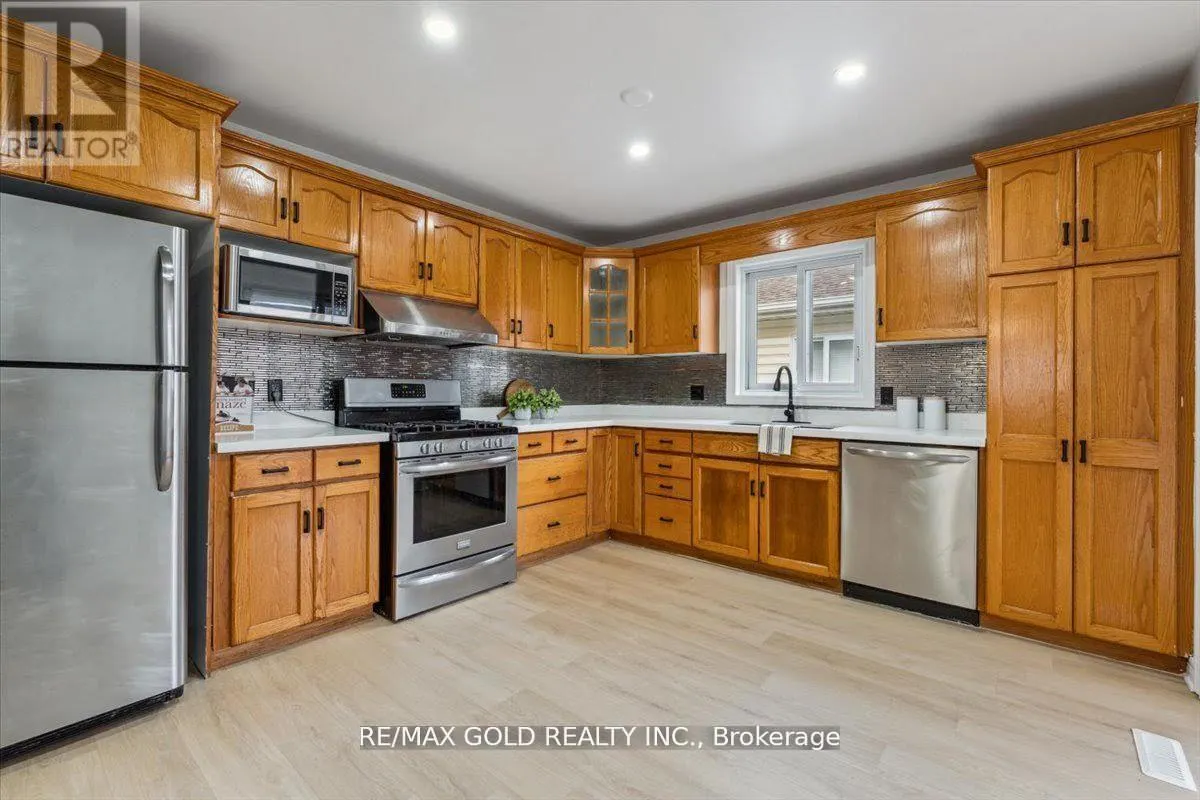 8163 HARVEST CRESCENT