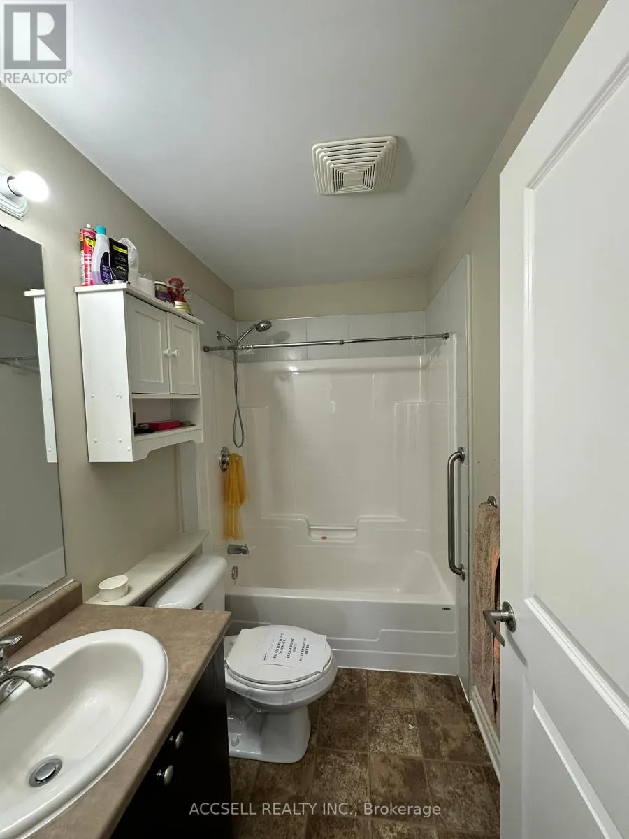 110 - 151 POTTS PRIVATE