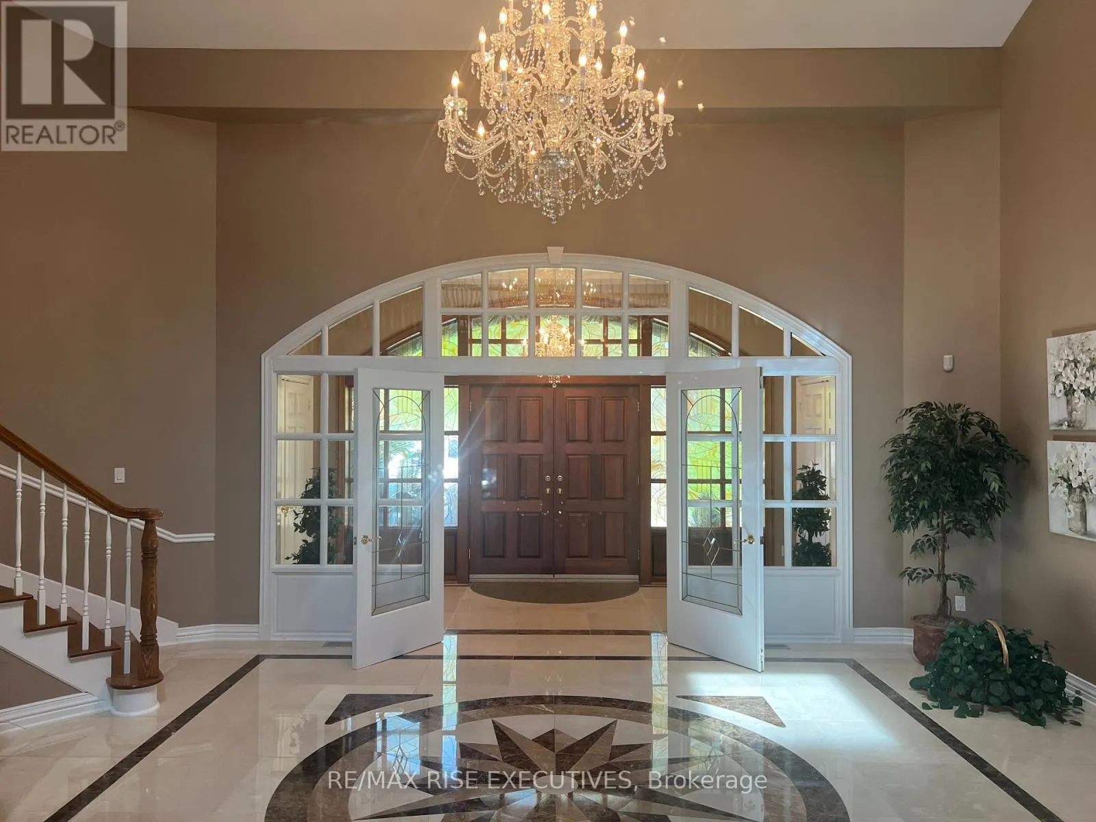 16024 LAKESIDE DRIVE