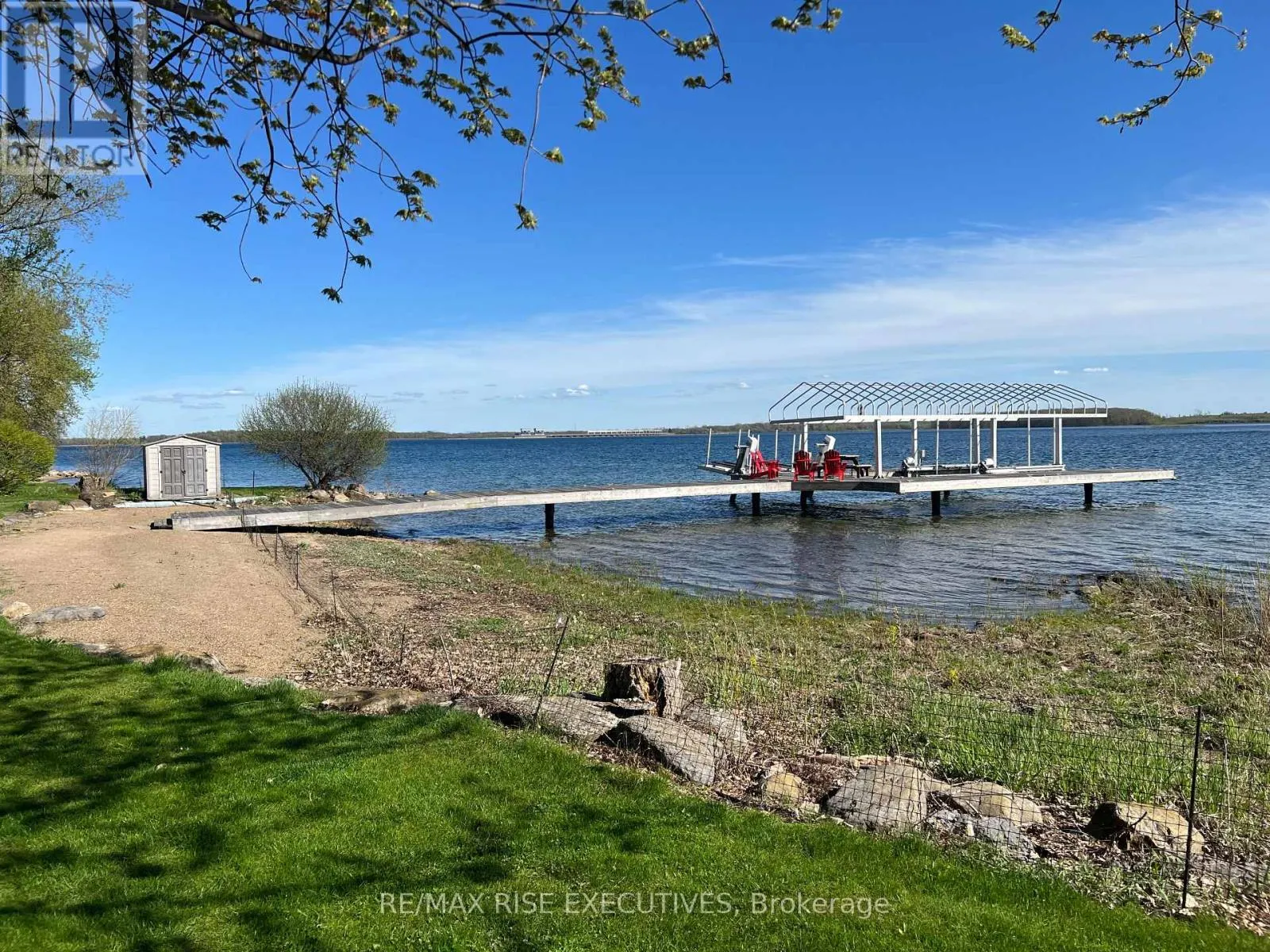 16024 LAKESIDE DRIVE