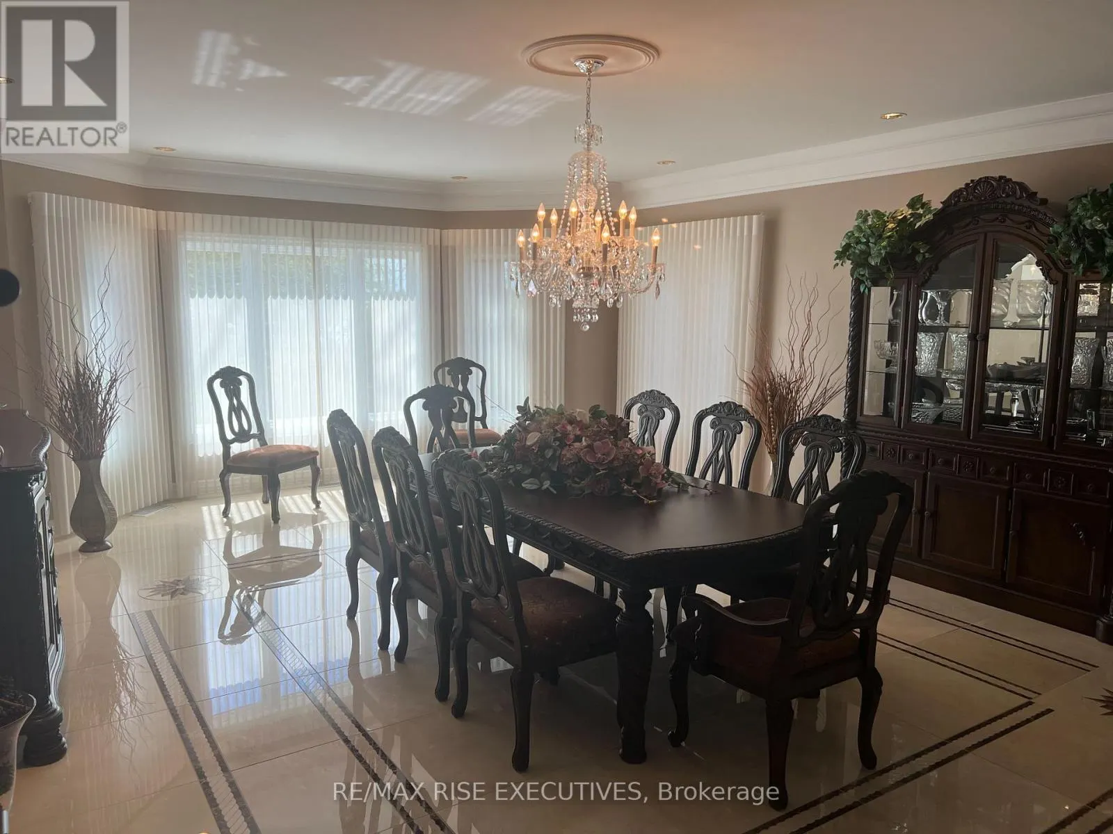 16024 LAKESIDE DRIVE