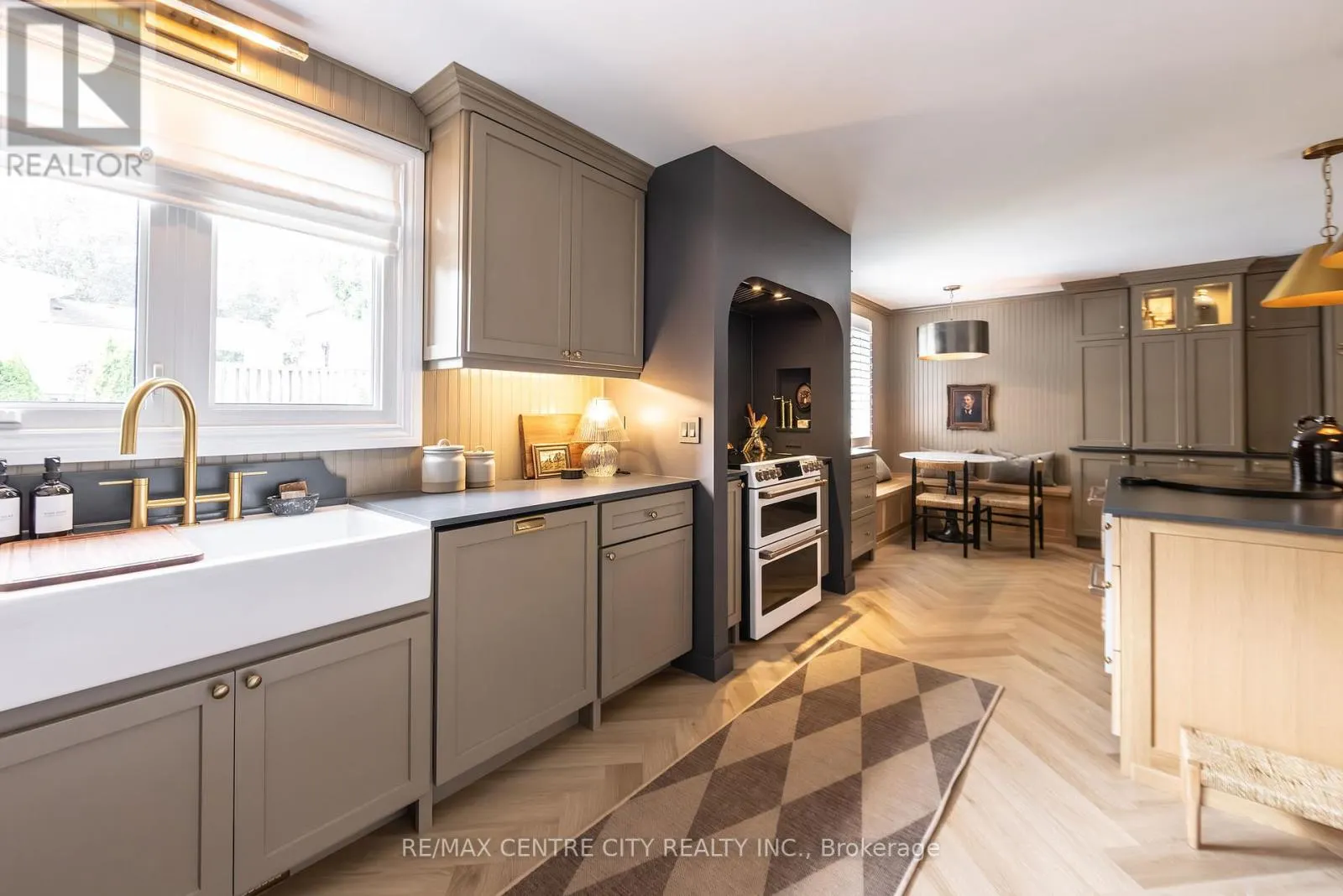 144 SPRINGFIELD CRESCENT