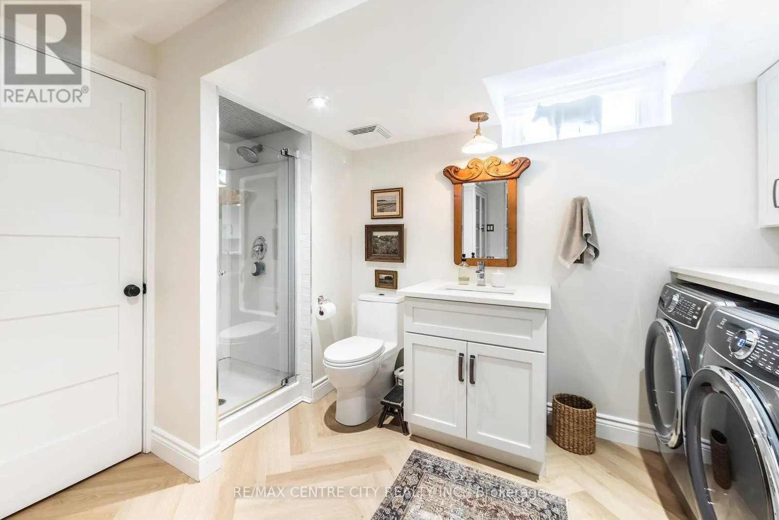 144 SPRINGFIELD CRESCENT