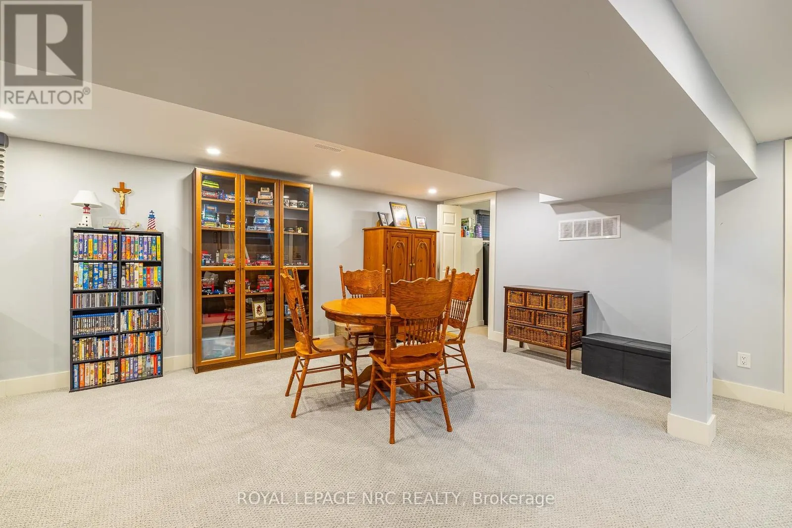 4982 EPSOM COURT