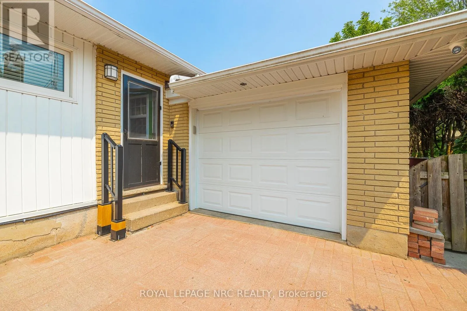 4982 EPSOM COURT