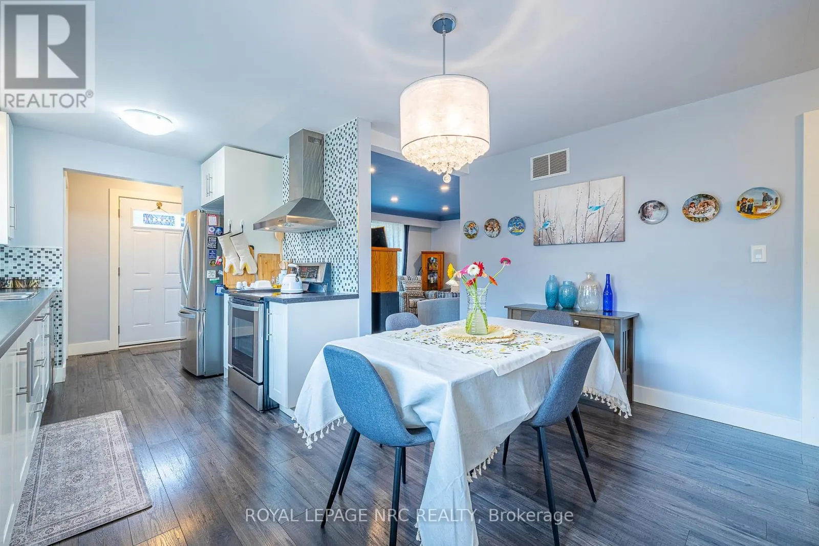 4982 EPSOM COURT