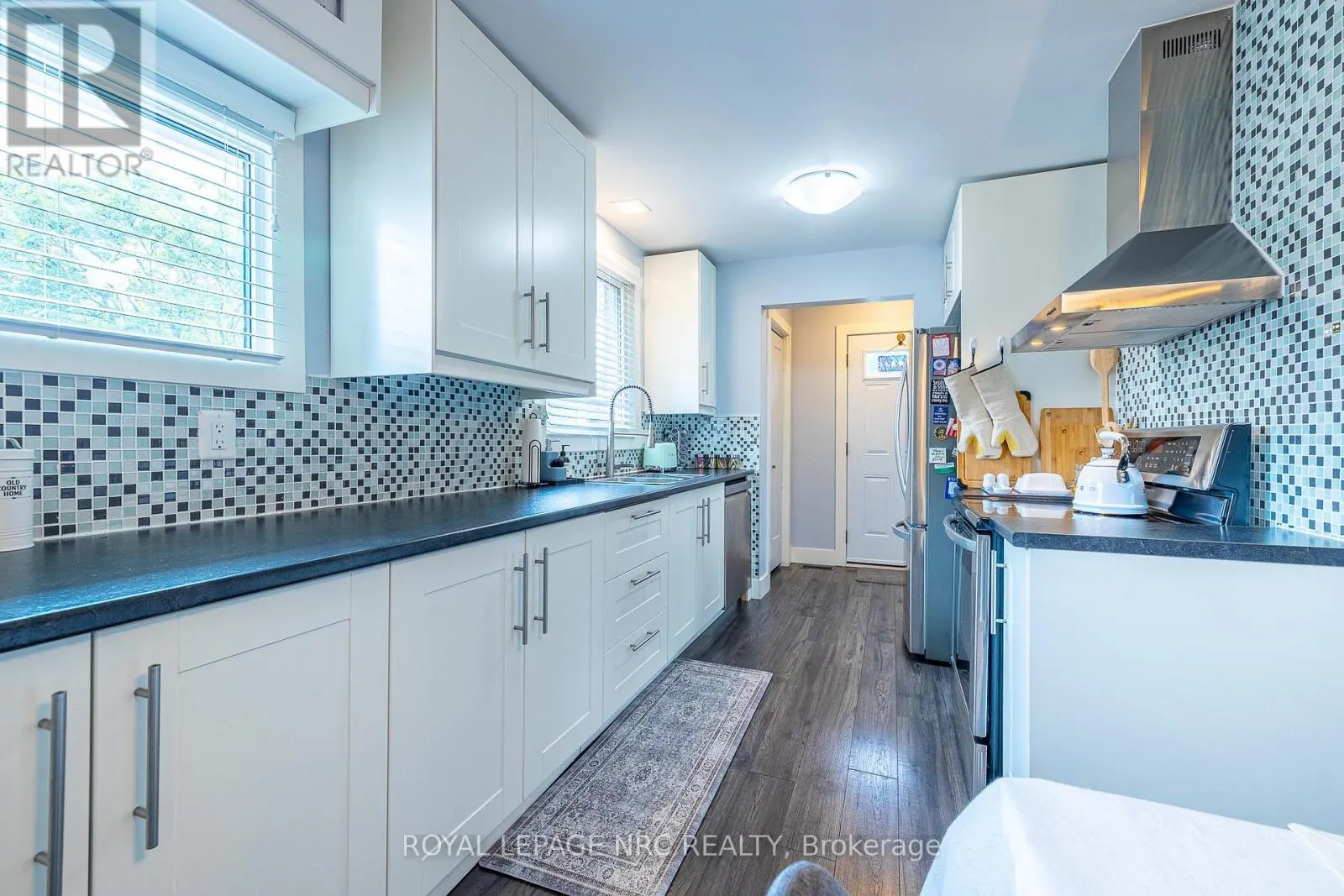 4982 EPSOM COURT