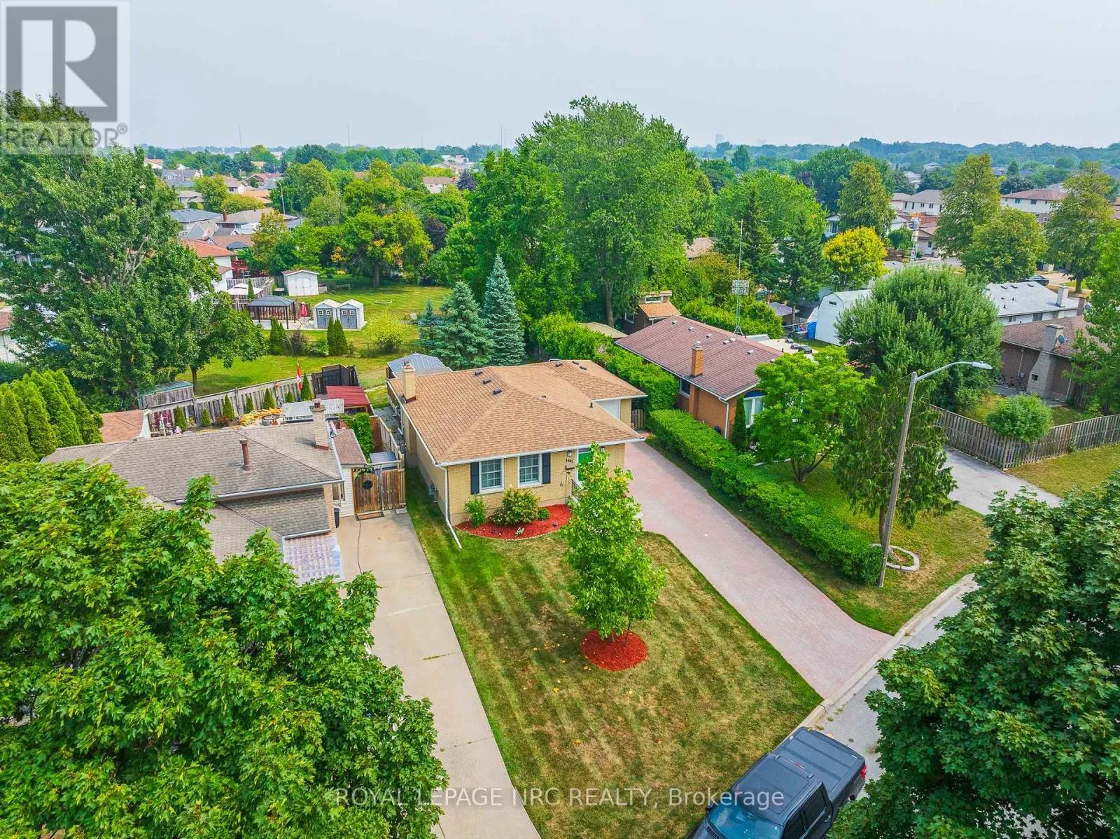 4982 EPSOM COURT