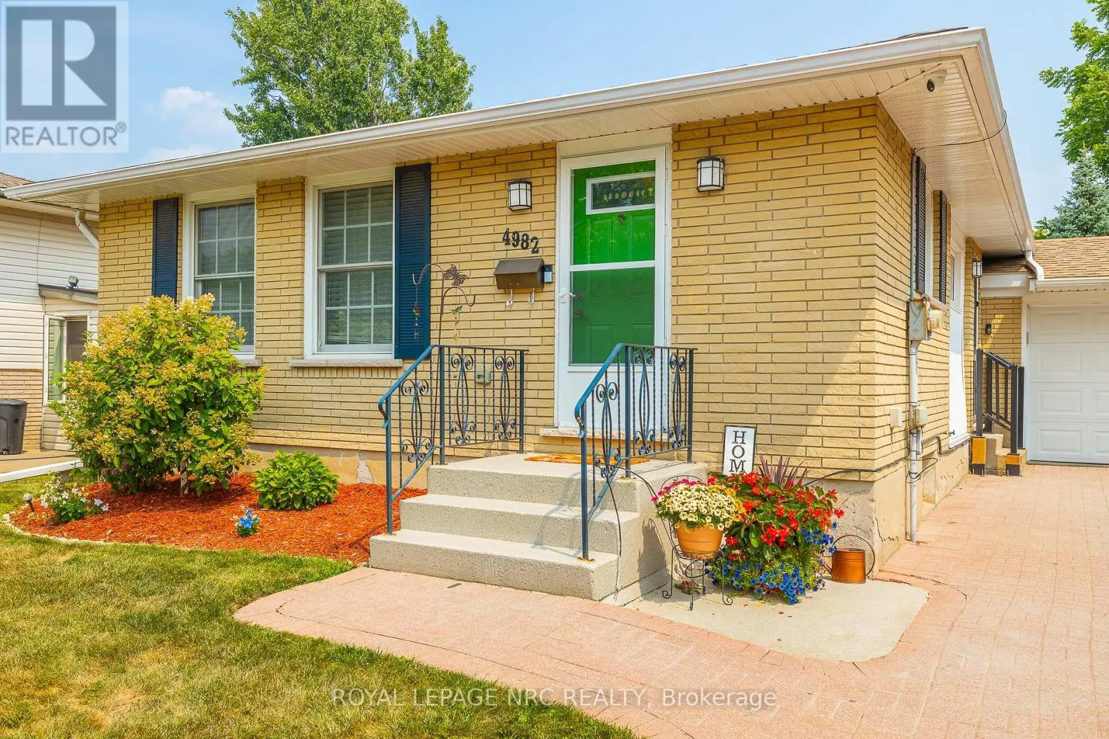 4982 EPSOM COURT