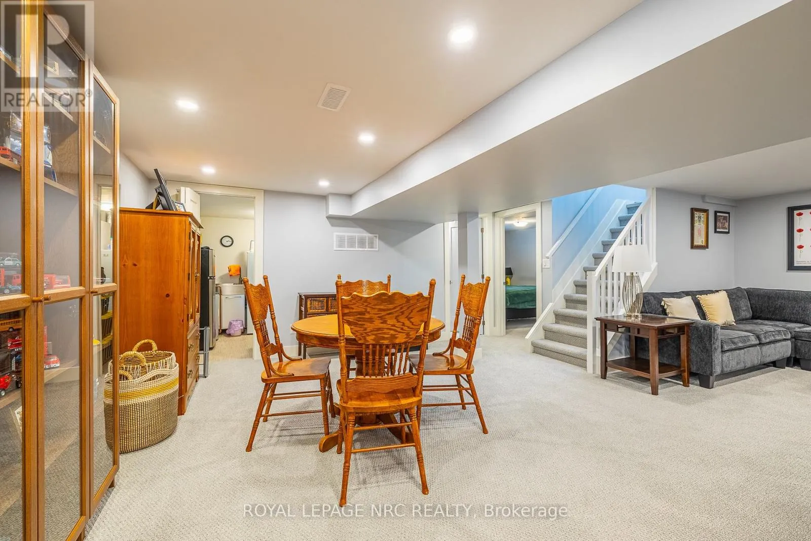 4982 EPSOM COURT