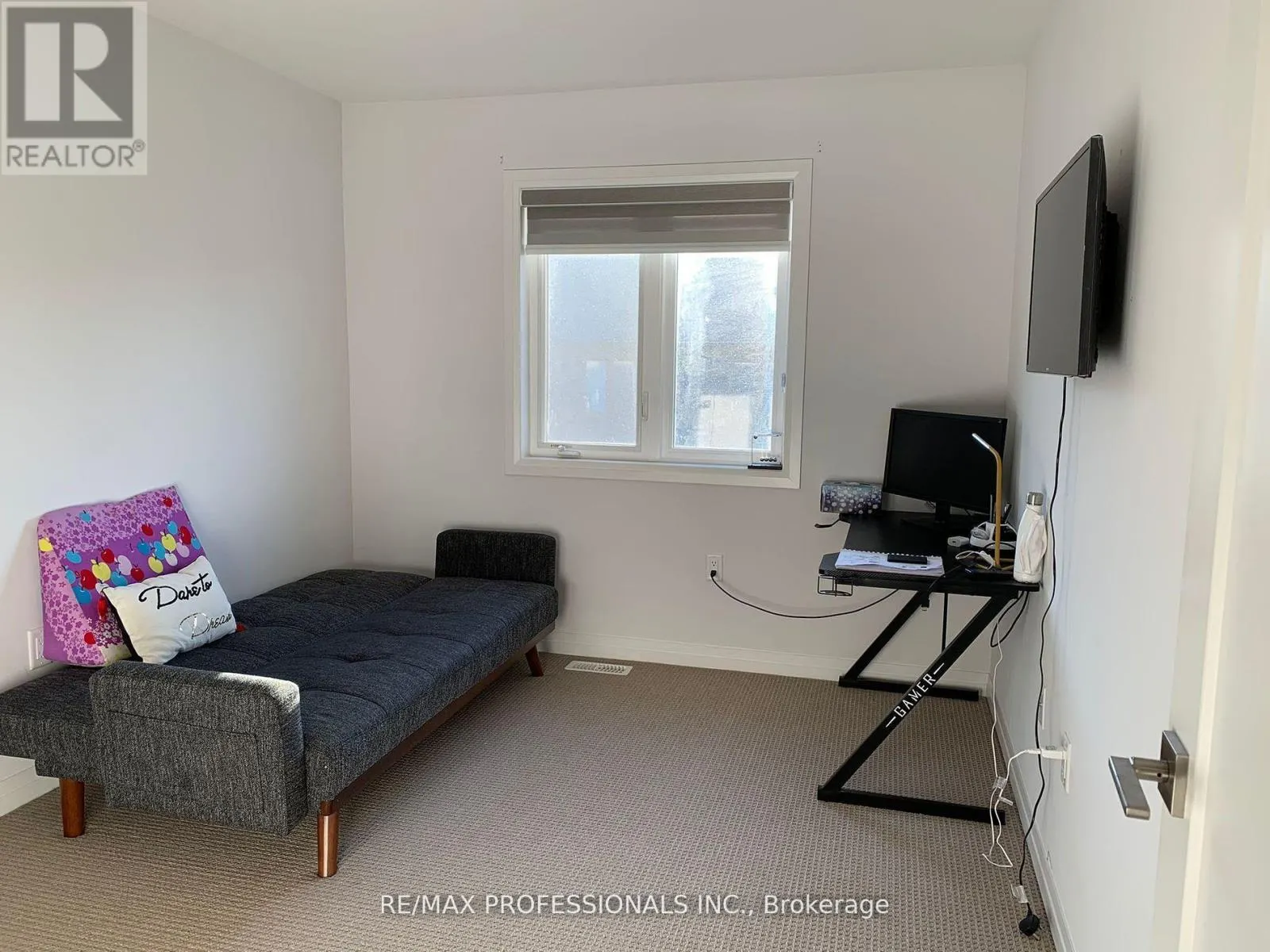 59 GREENWICH AVENUE